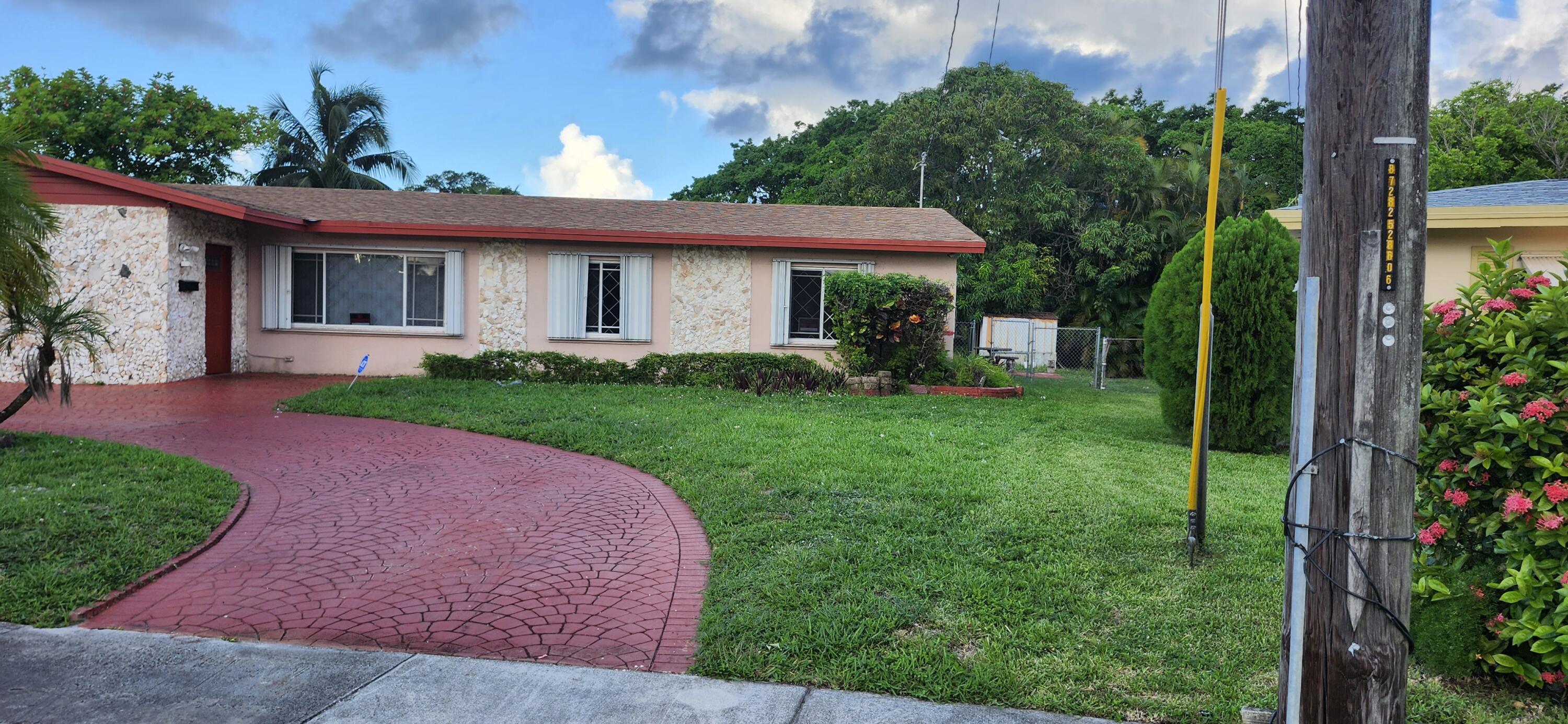 3830 Nw 27th Street Property Photo 1