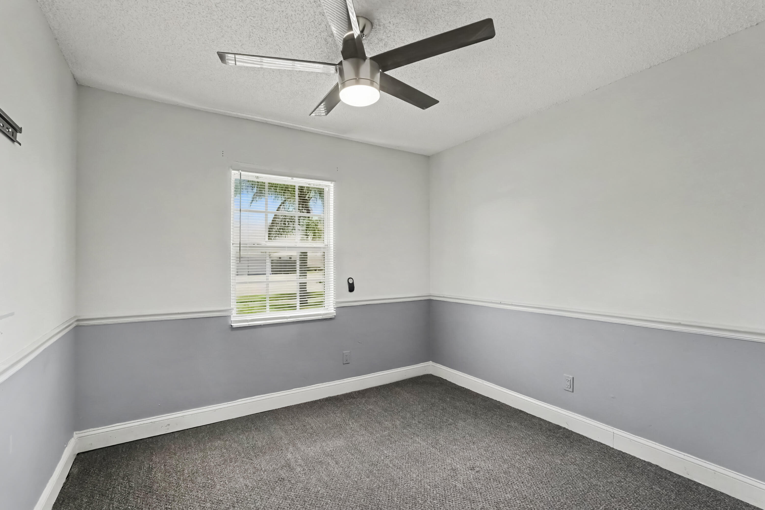 502 Ne Solida Circle Property Photo 13