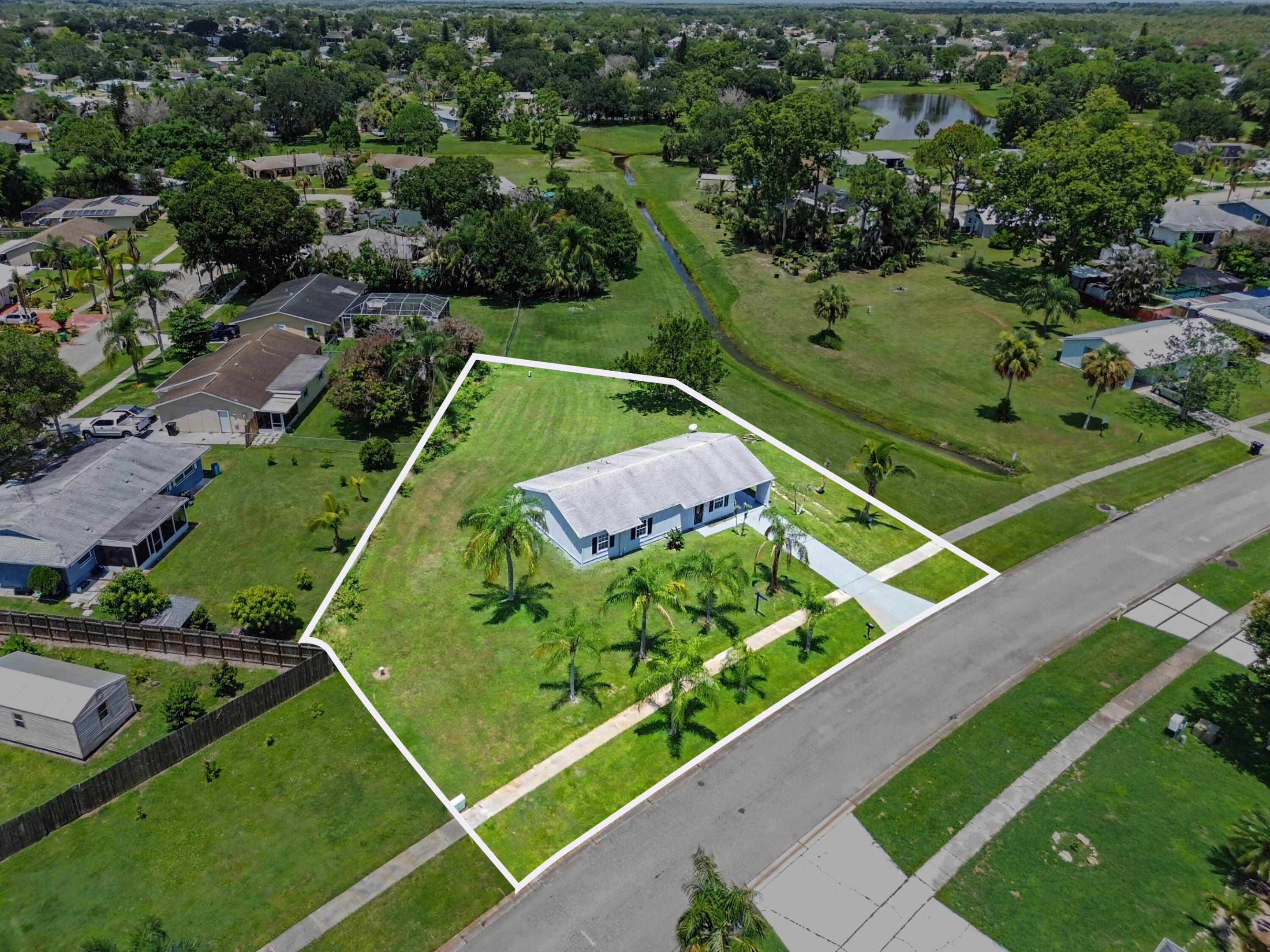 502 Ne Solida Circle Property Photo 44
