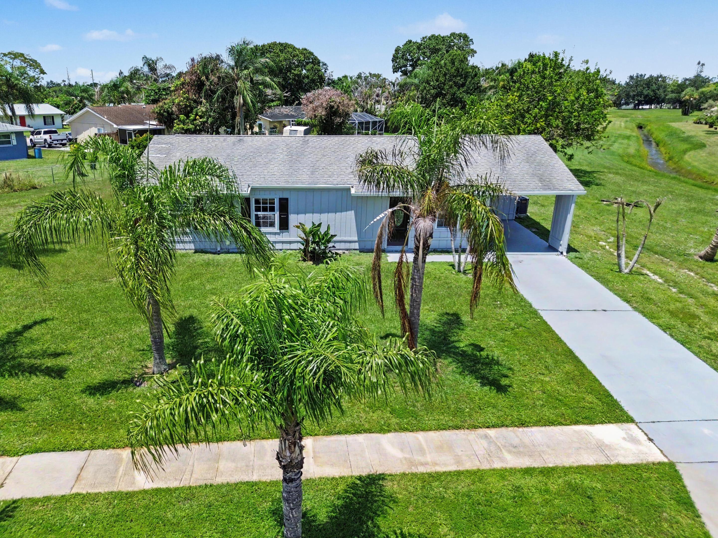 502 Ne Solida Circle Property Photo 46