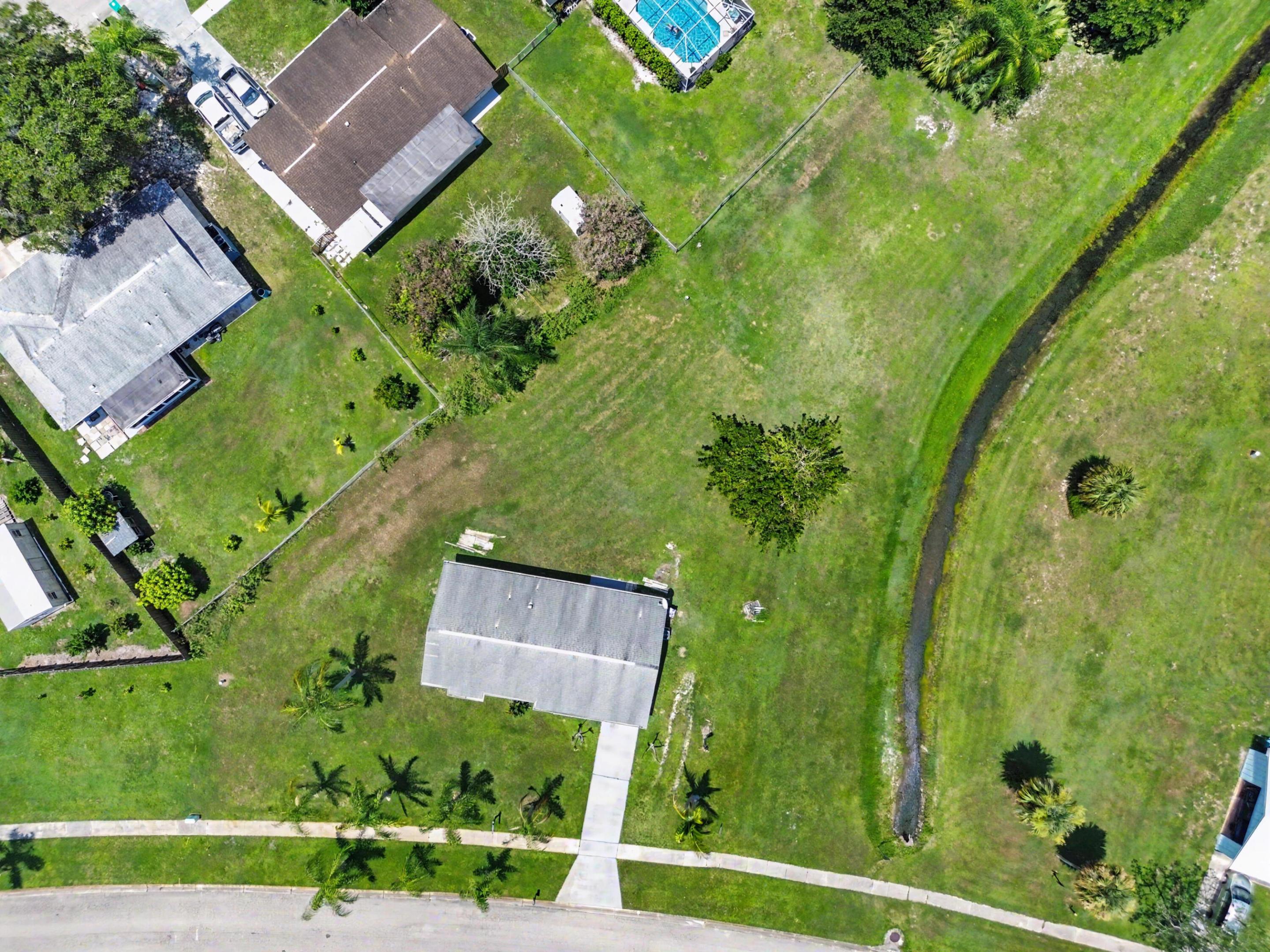 502 Ne Solida Circle Property Photo 65