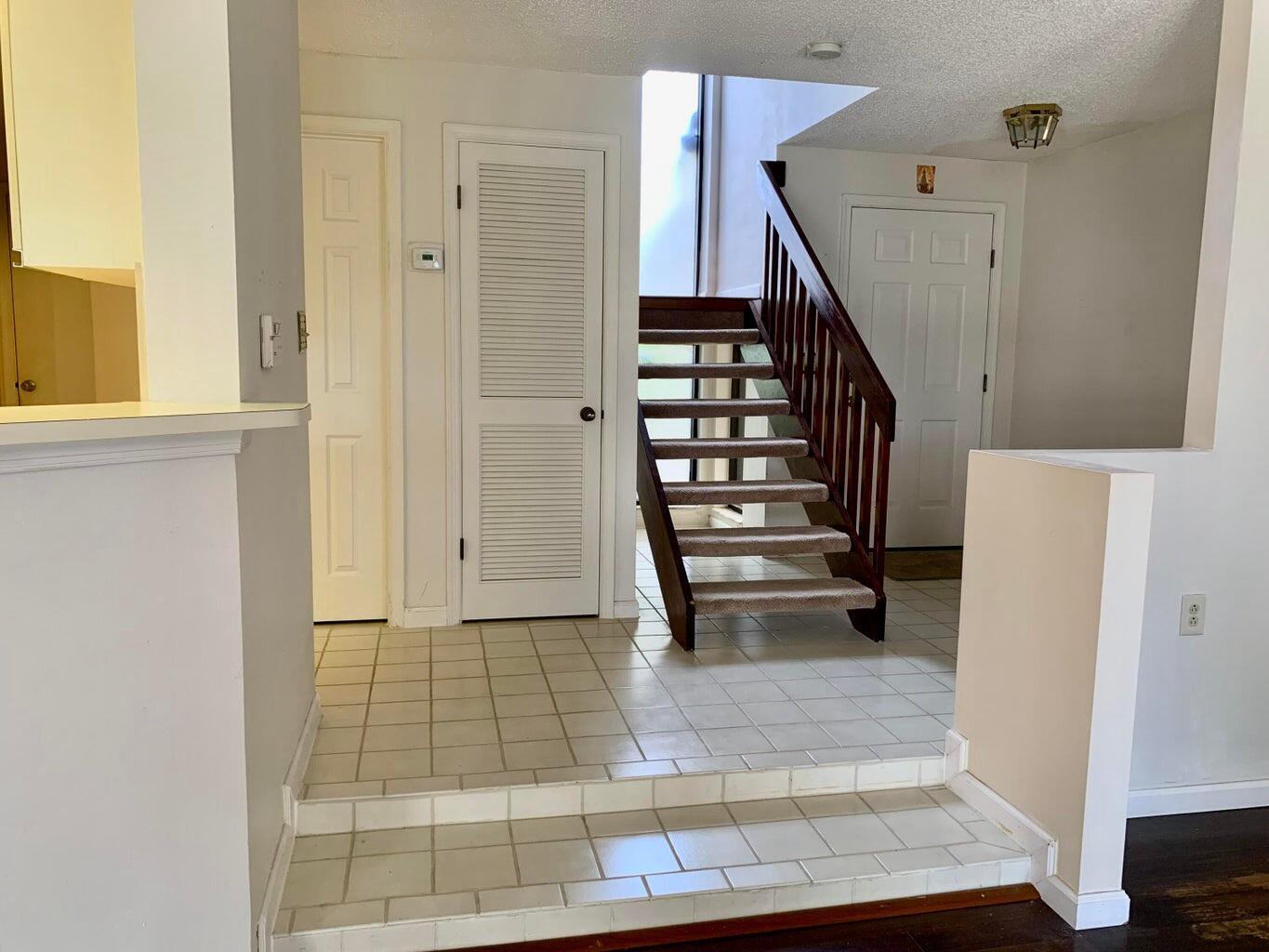 723 Windermere Way Property Photo 5