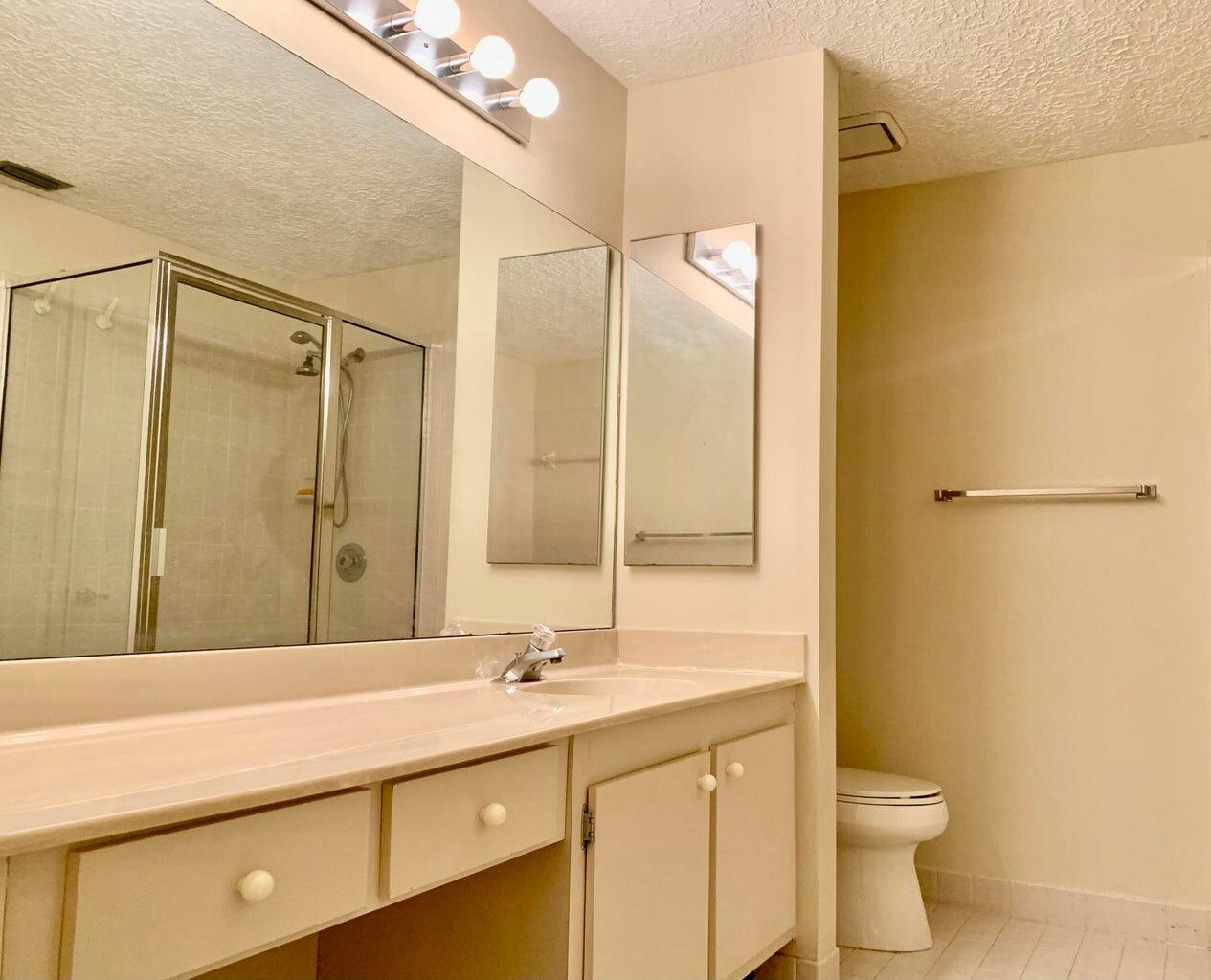 723 Windermere Way Property Photo 15
