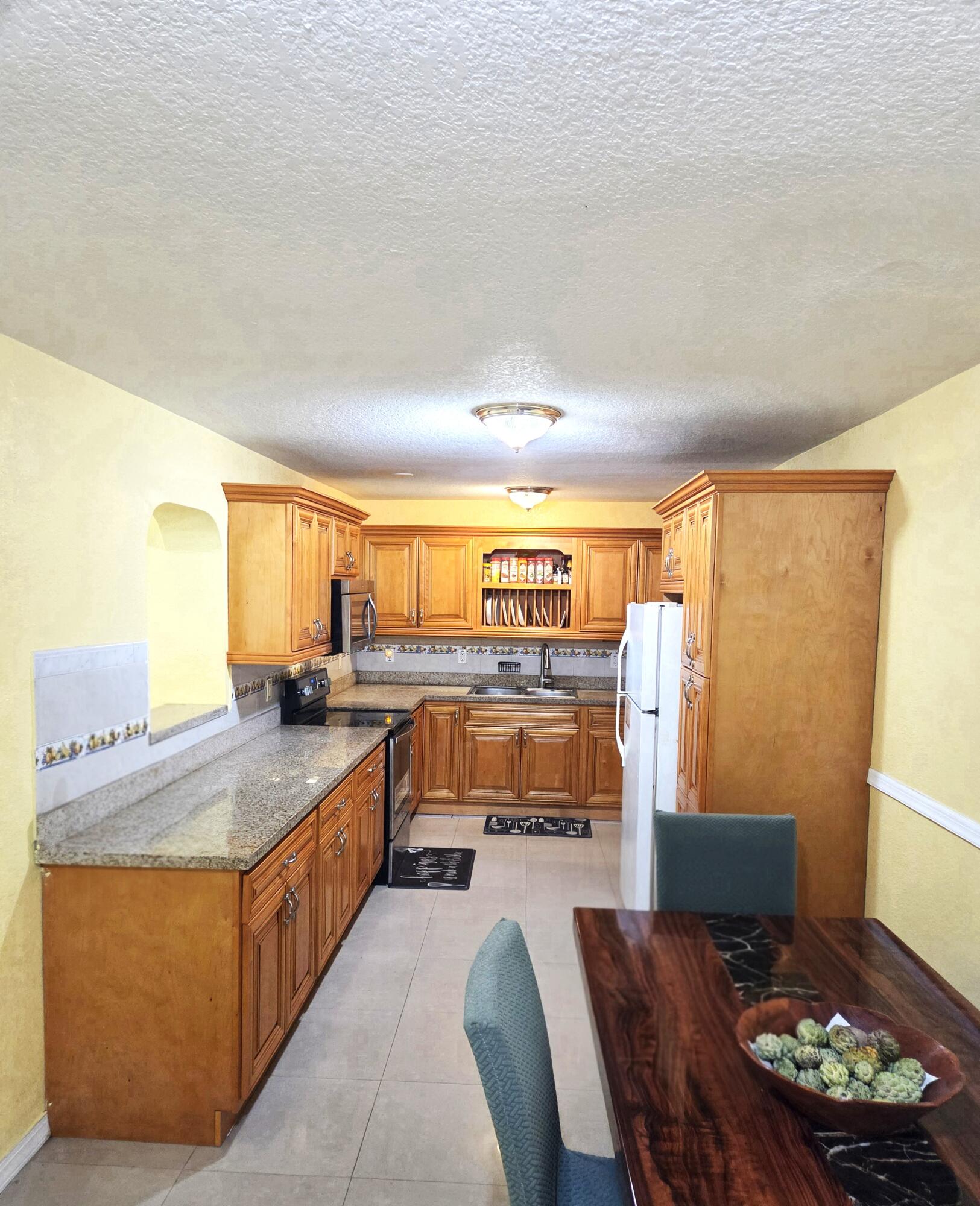 2907 Sw 67th Terrace Property Photo 8