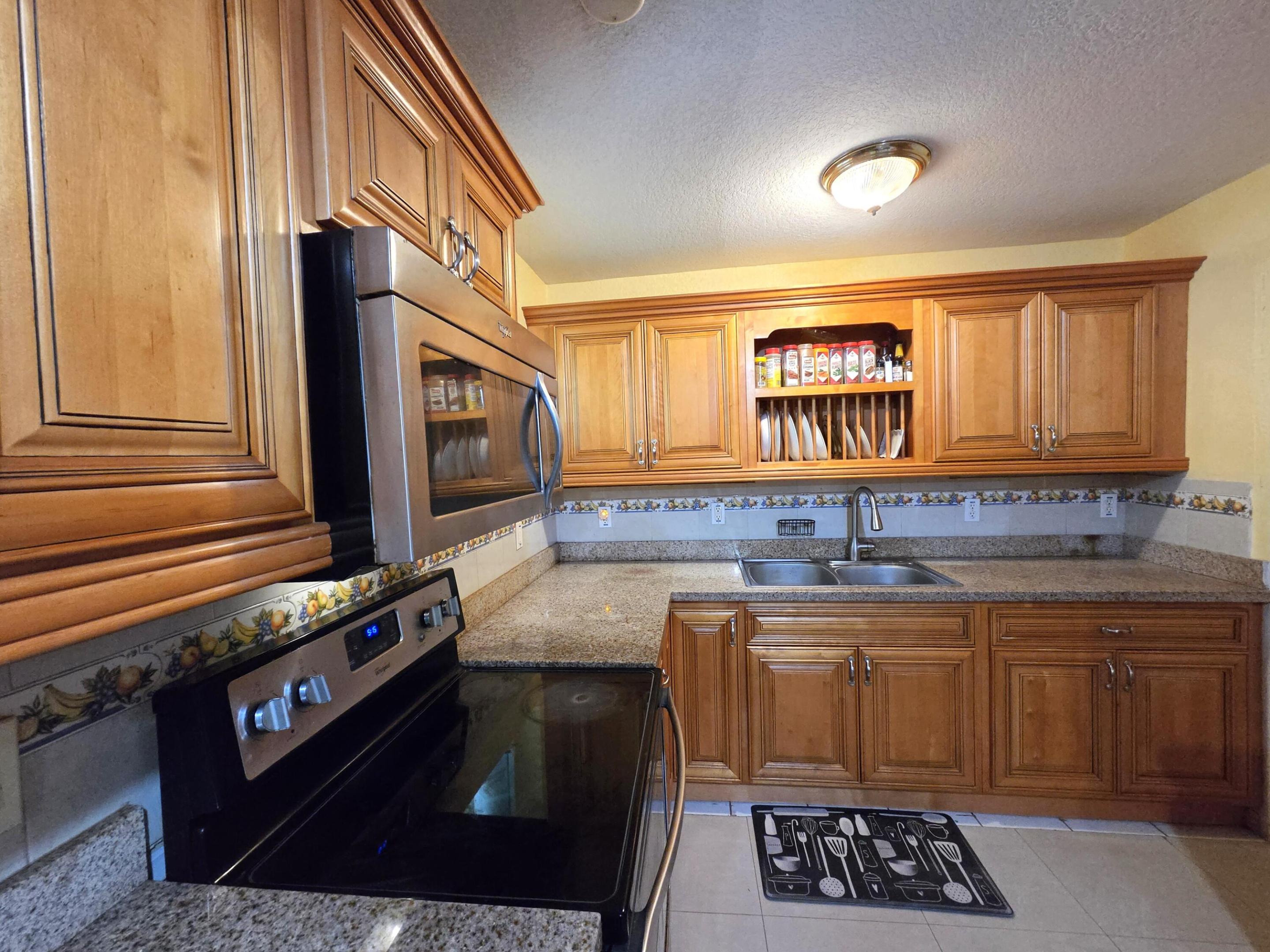 2907 Sw 67th Terrace Property Photo 9