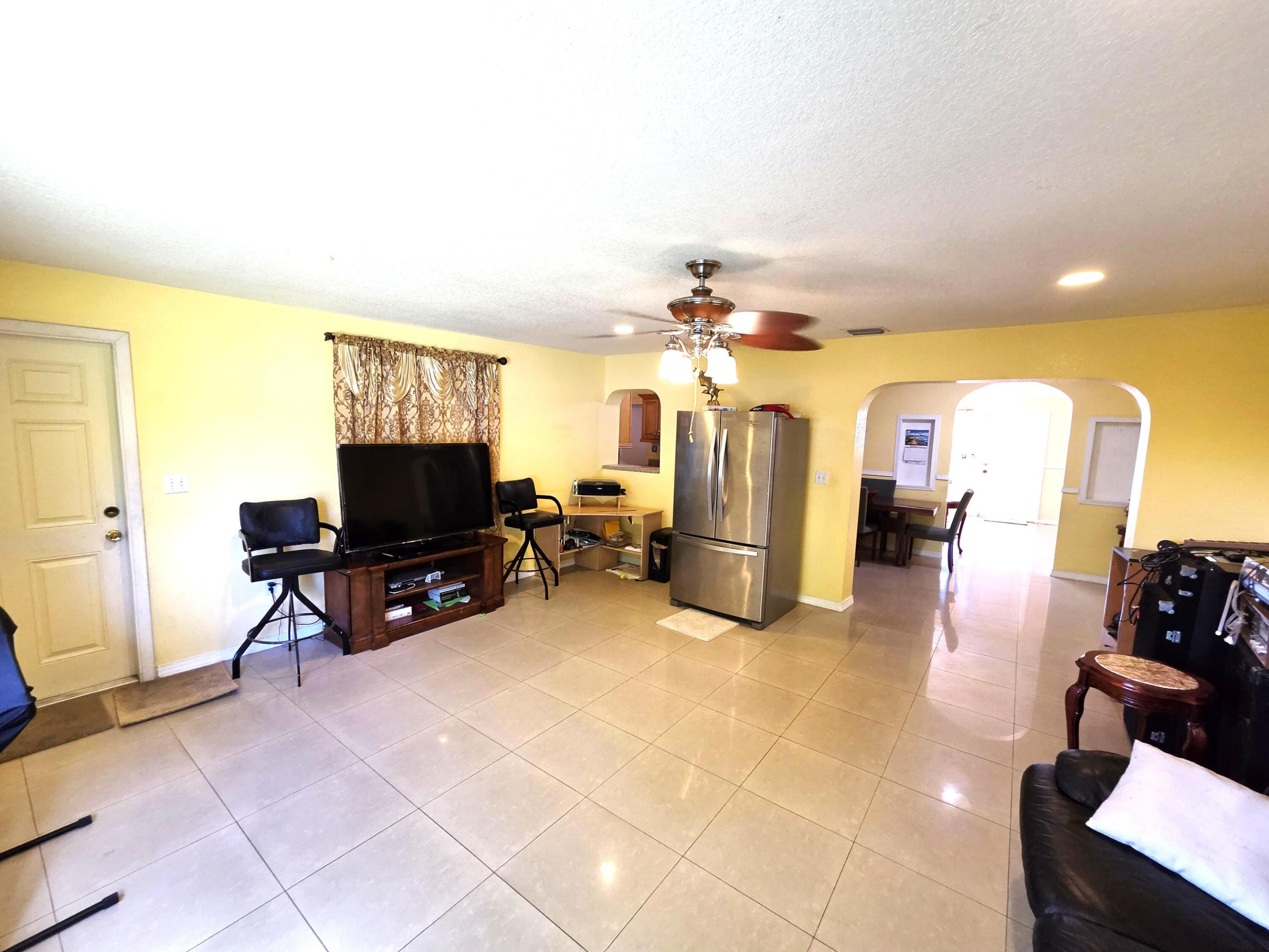 2907 Sw 67th Terrace Property Photo 17