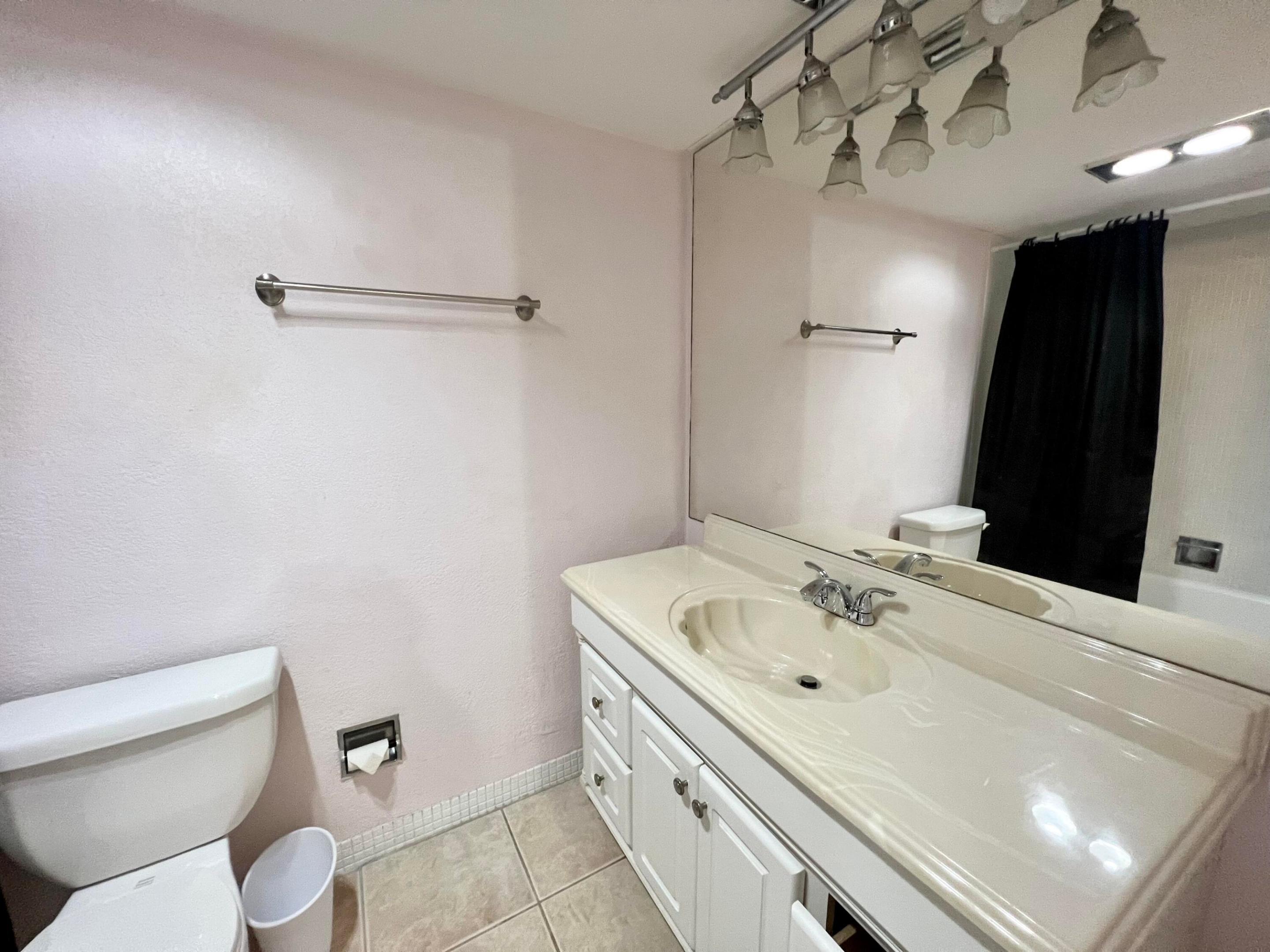 3000 N Palm Aire Drive 603 Property Photo 19
