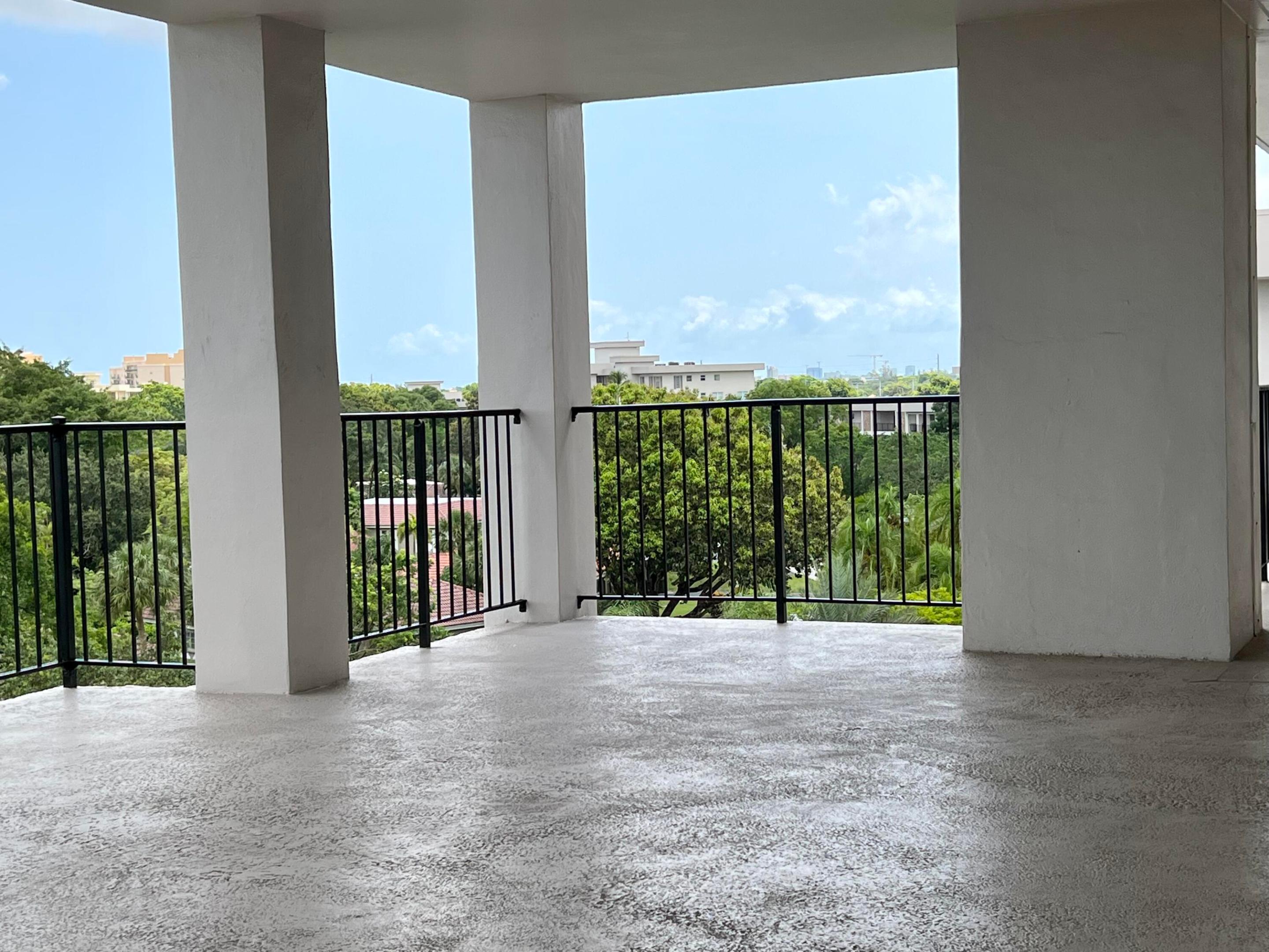 3000 N Palm Aire Drive 603 Property Photo 26