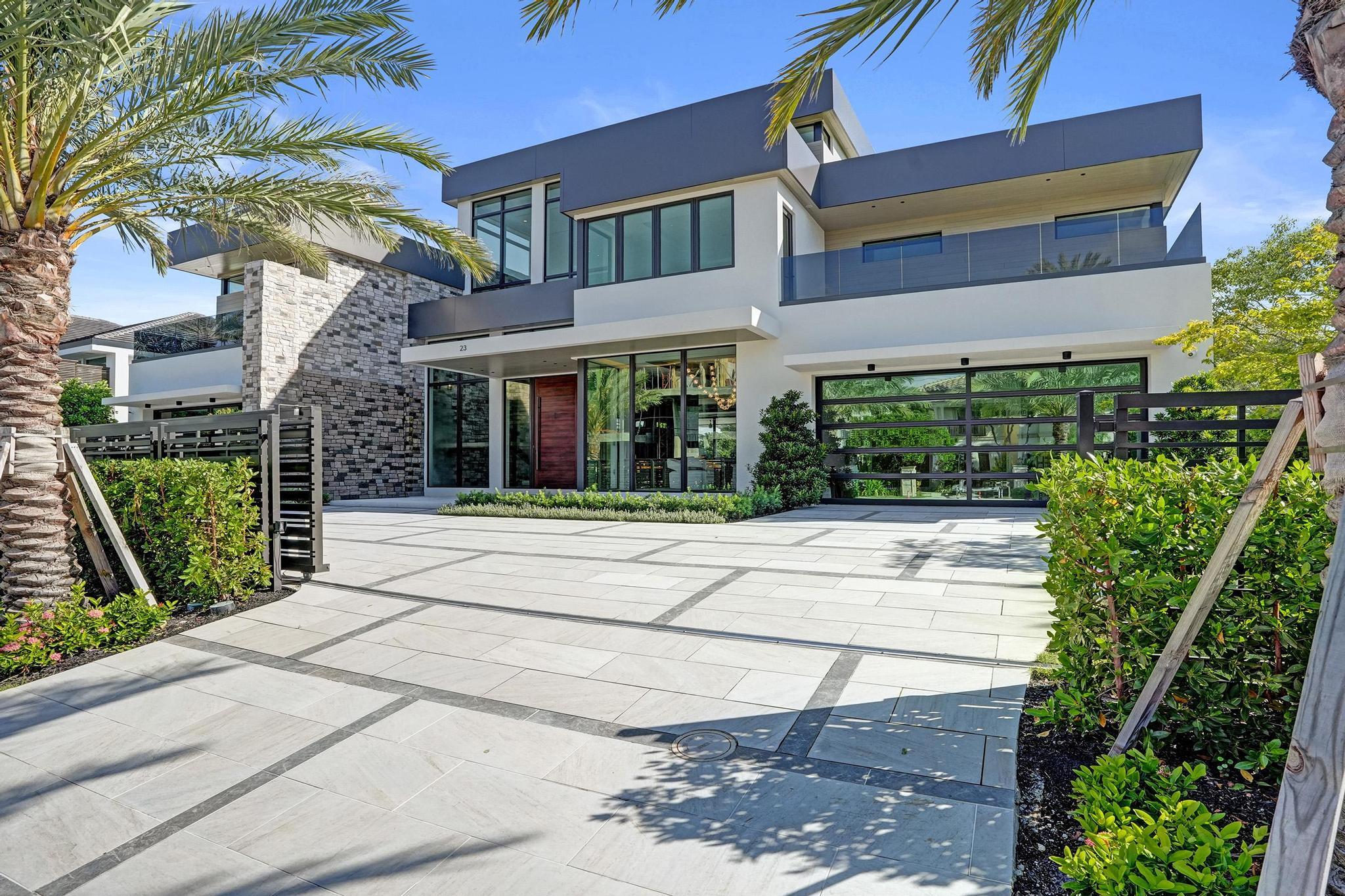 23 Isla Bahia Drive Property Photo 4