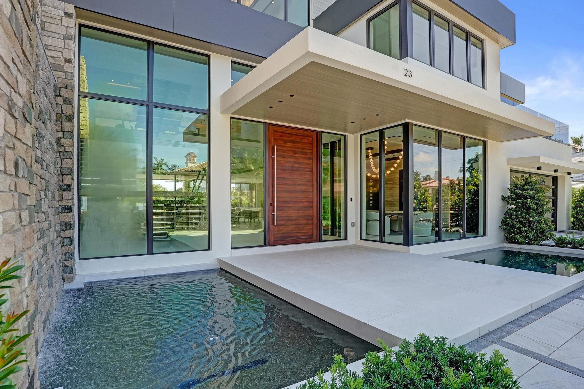23 Isla Bahia Drive Property Photo 19