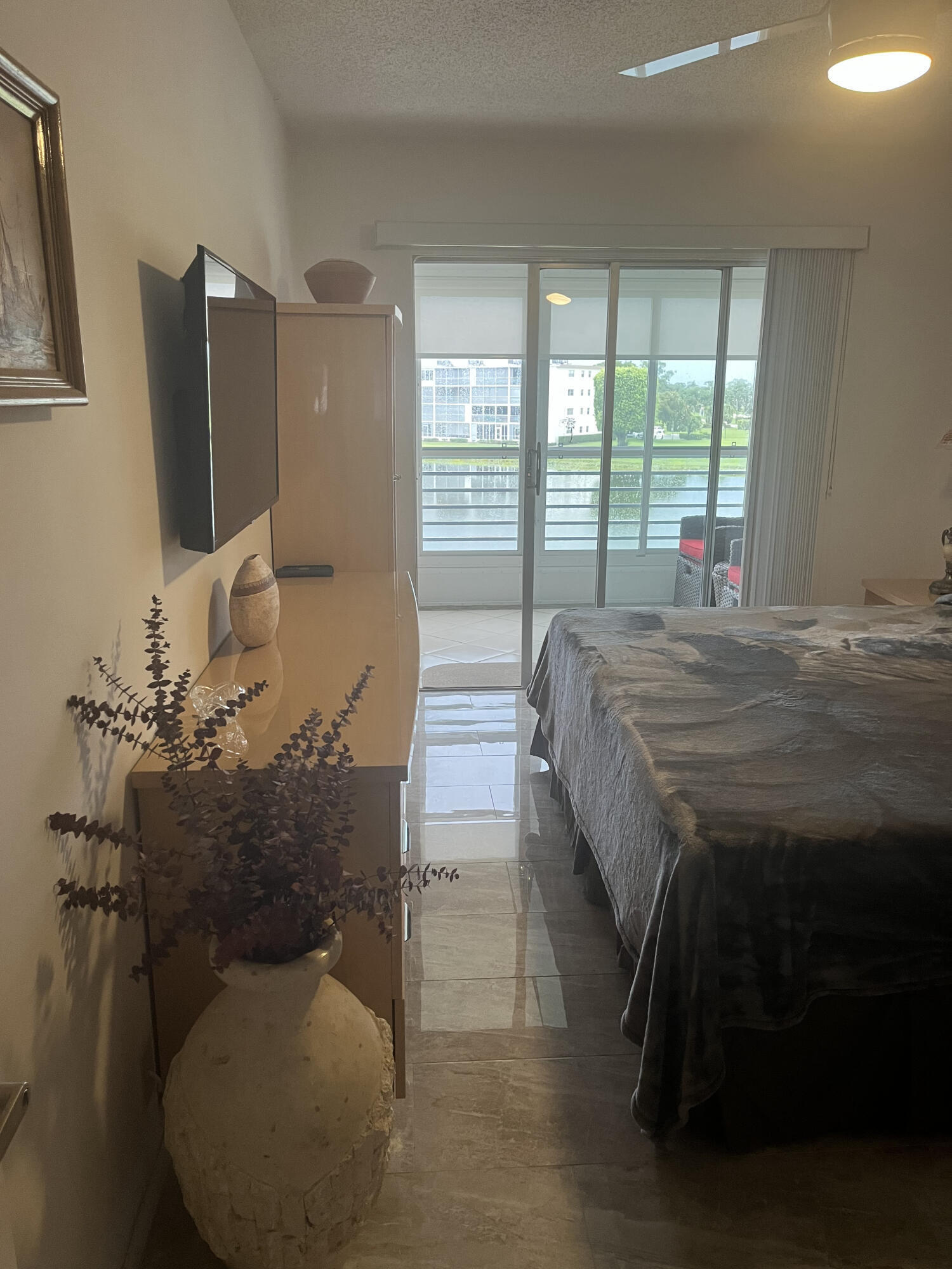 3011 Exeter A Property Photo 10
