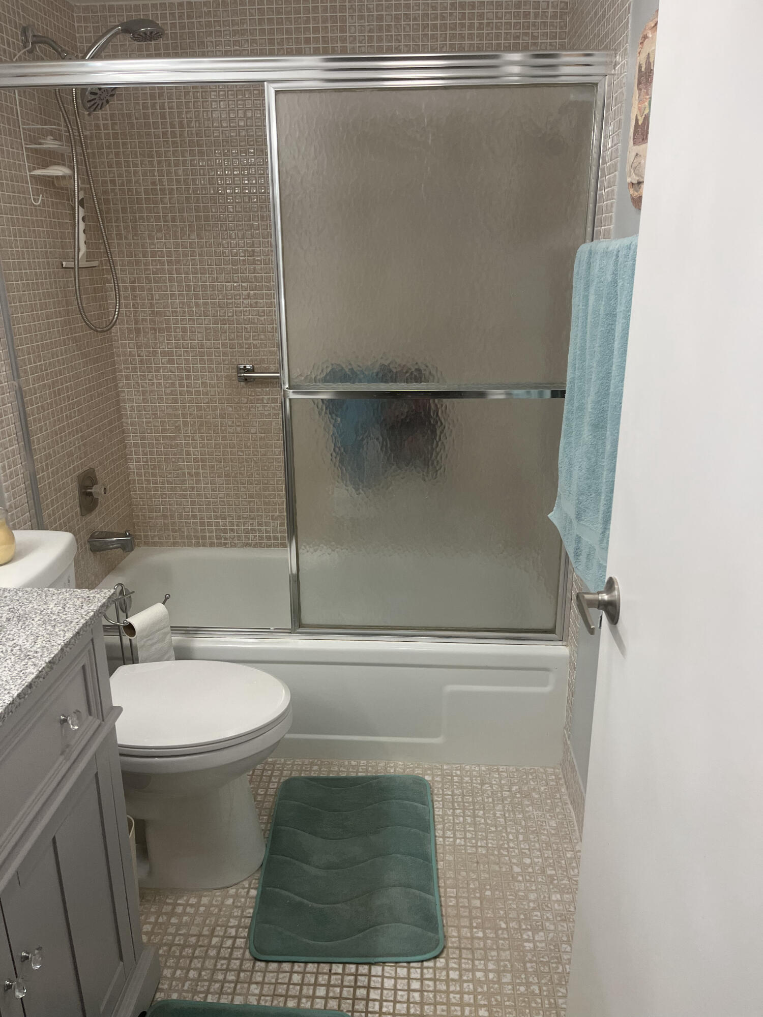 3011 Exeter A Property Photo 16