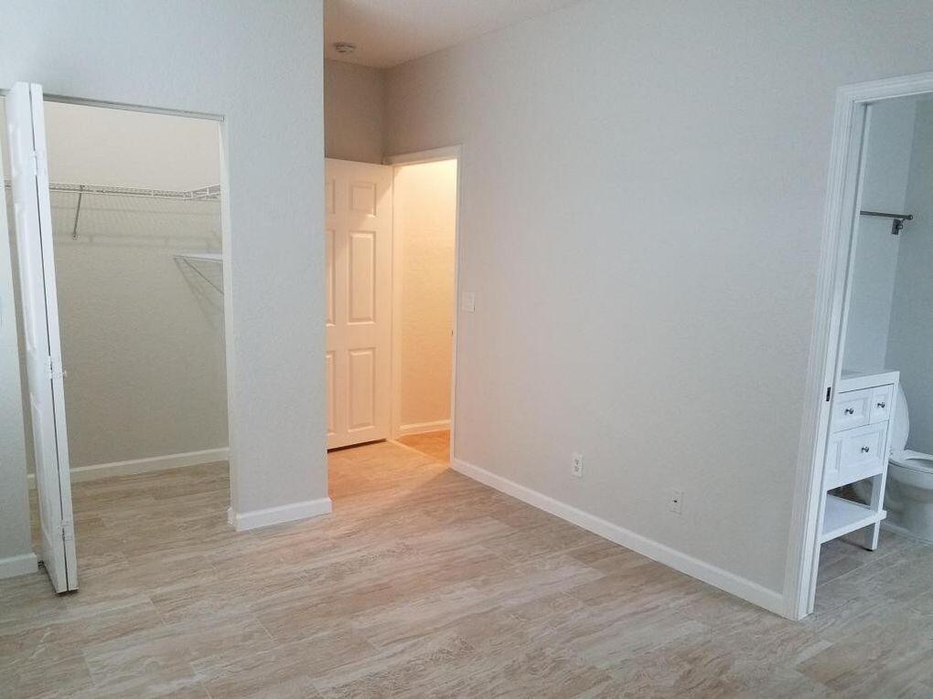 369 W Coral Trace Circle Property Photo 11