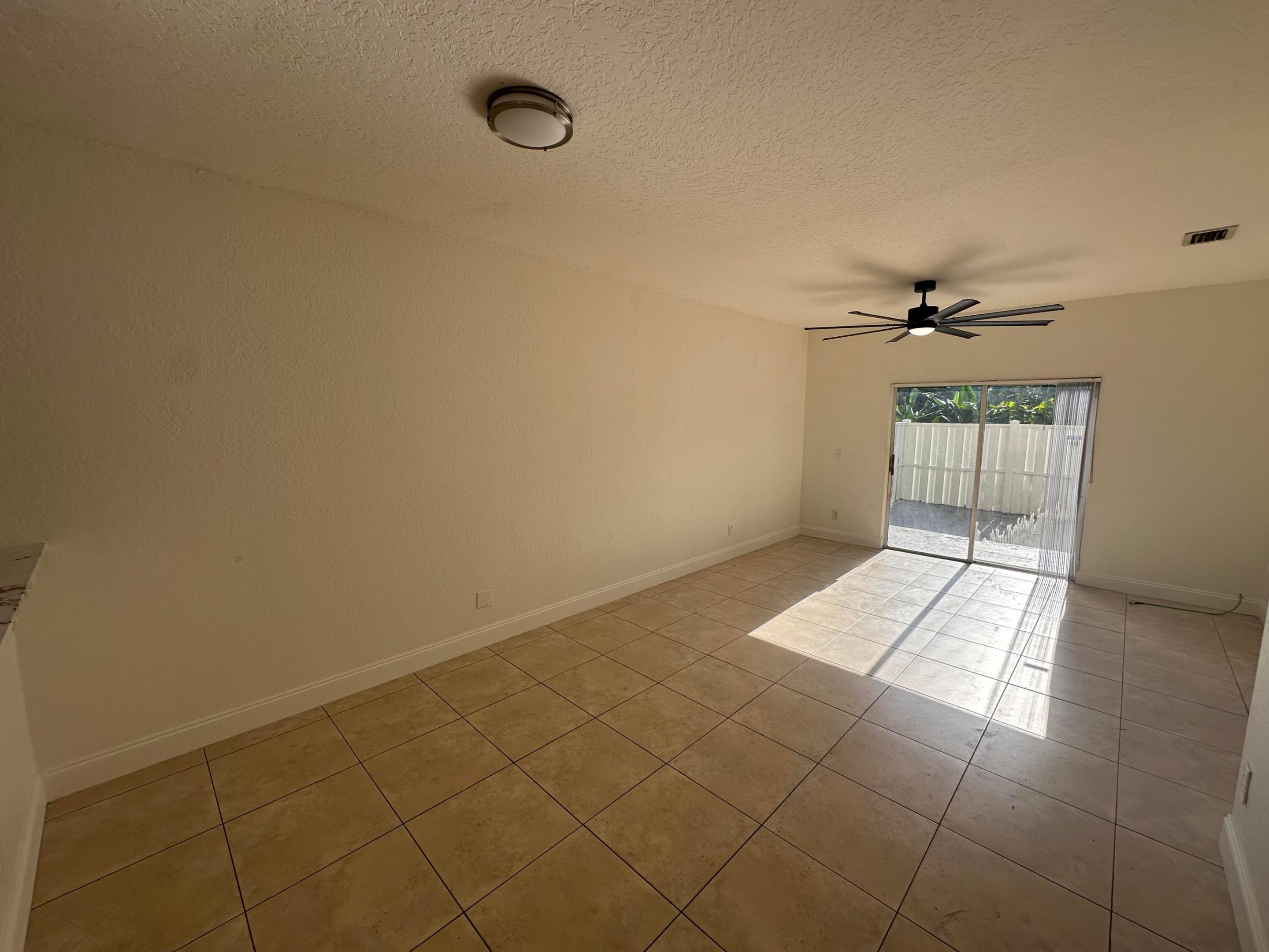 3590 Nw 91st Lane 3590 Property Photo 5