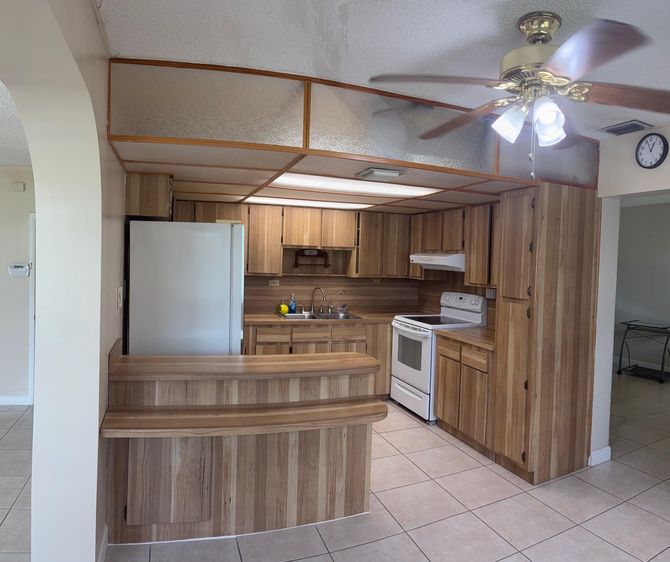 1117 Ne 23rd Street Property Photo 8
