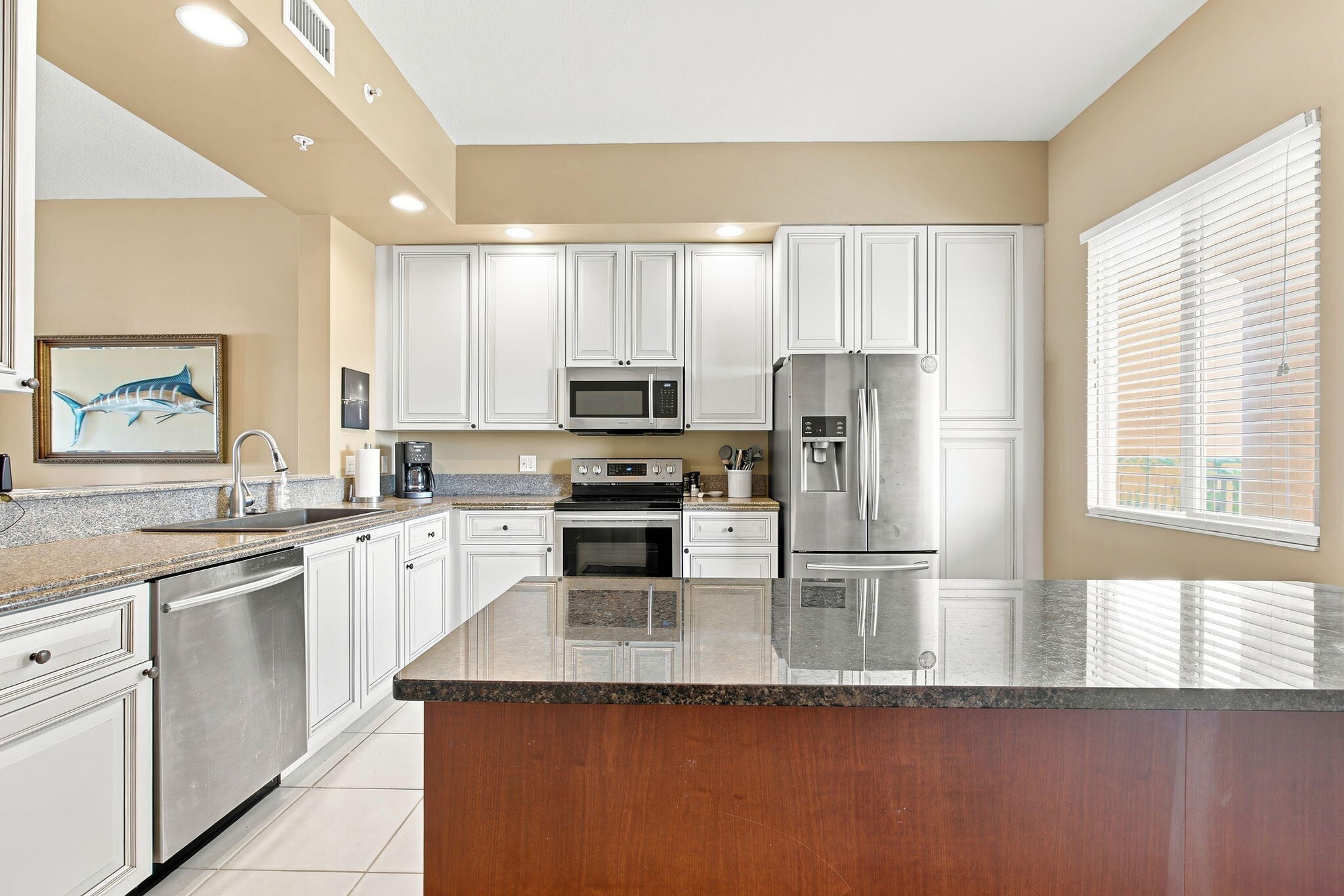 34 Harbour Isle Drive W Ph05 Property Photo 6