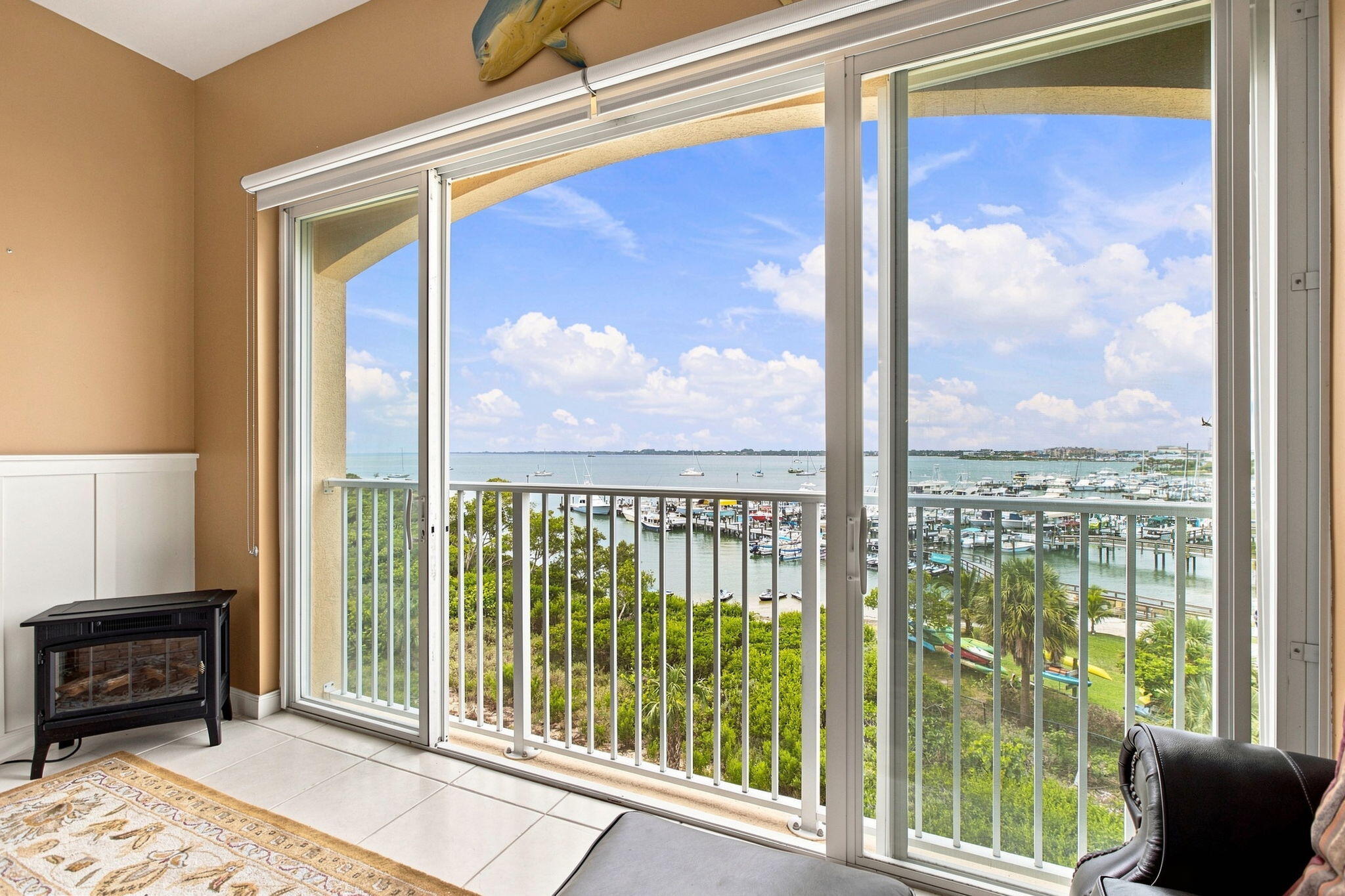 34 Harbour Isle Drive W Ph05 Property Photo 12
