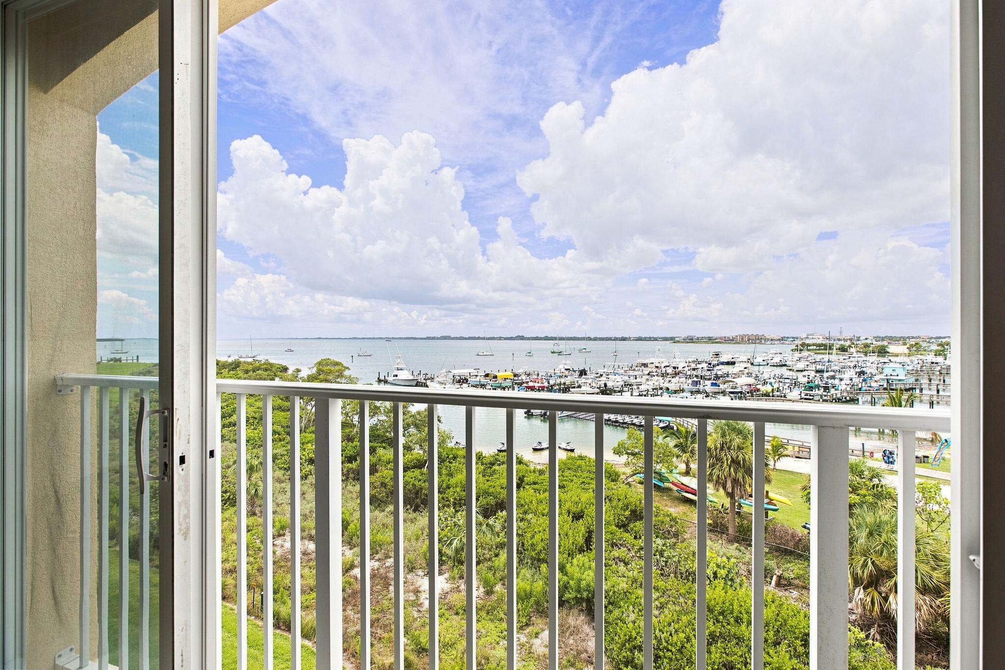 34 Harbour Isle Drive W Ph05 Property Photo 13
