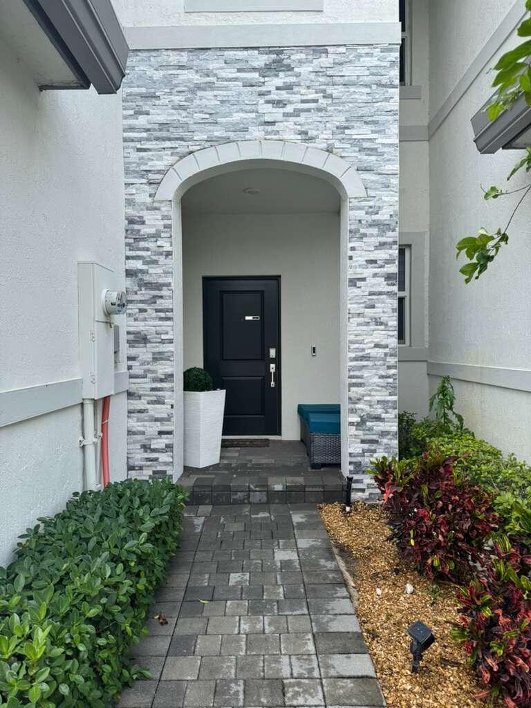 4668 Nw 120th Way Property Photo 12