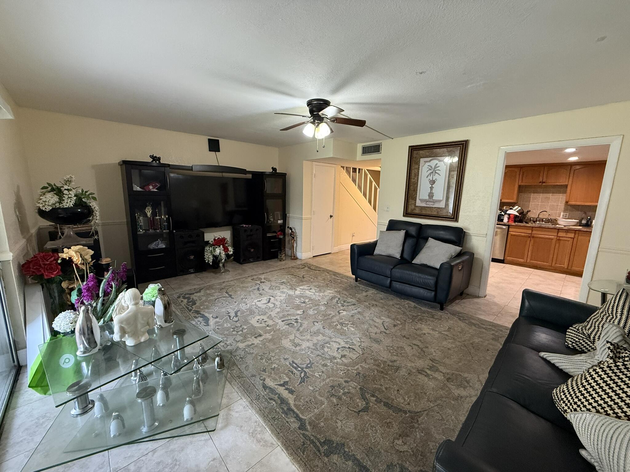 4136 Inverrary Drive 15c Property Photo 12