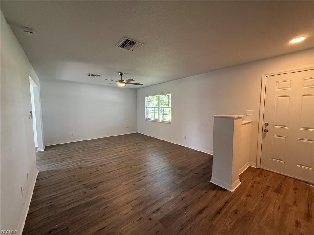 724 Orchard Park Drive Property Photo 3
