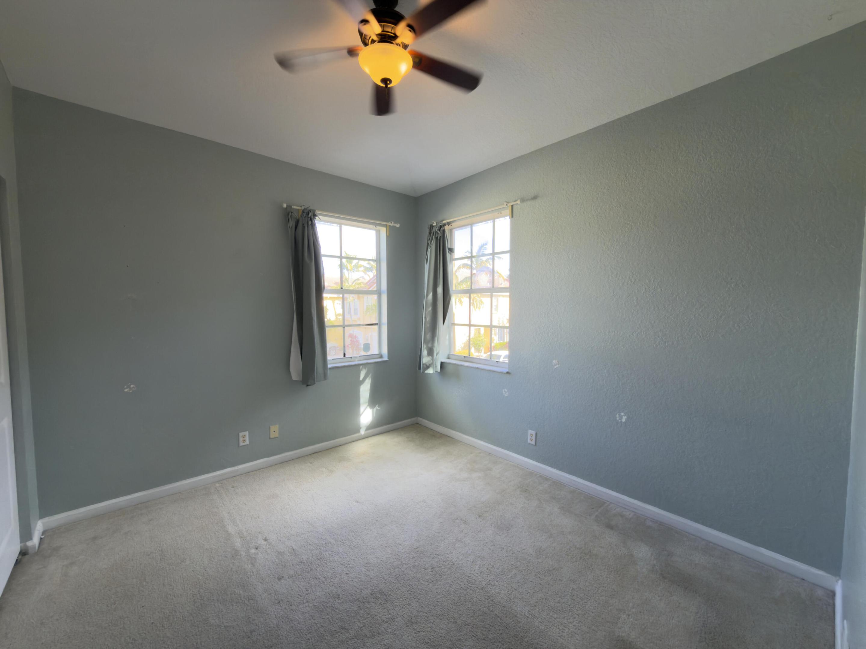 1712 Carvelle Drive Property Photo 8