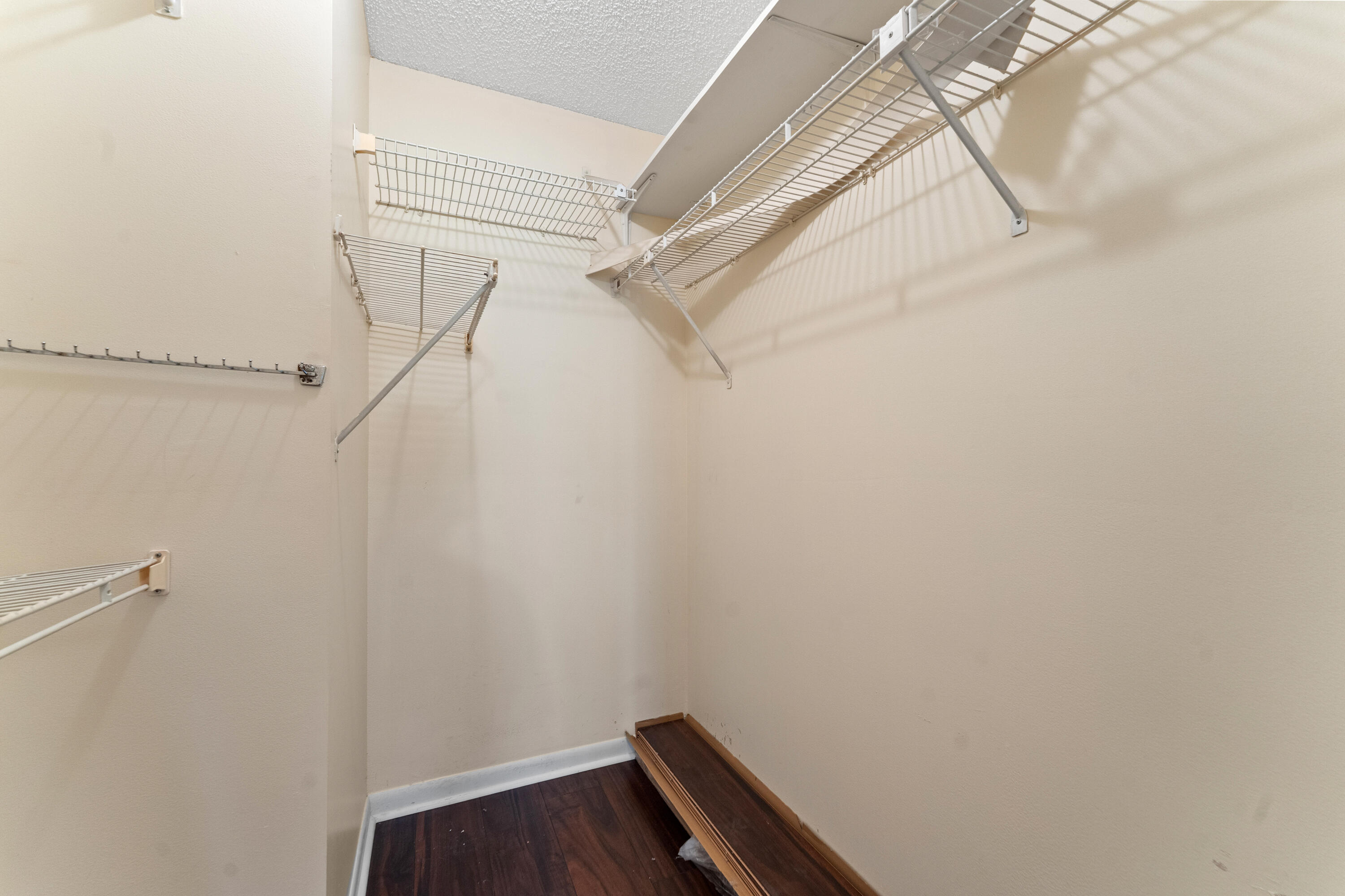 1634 Palmland Drive Property Photo 16