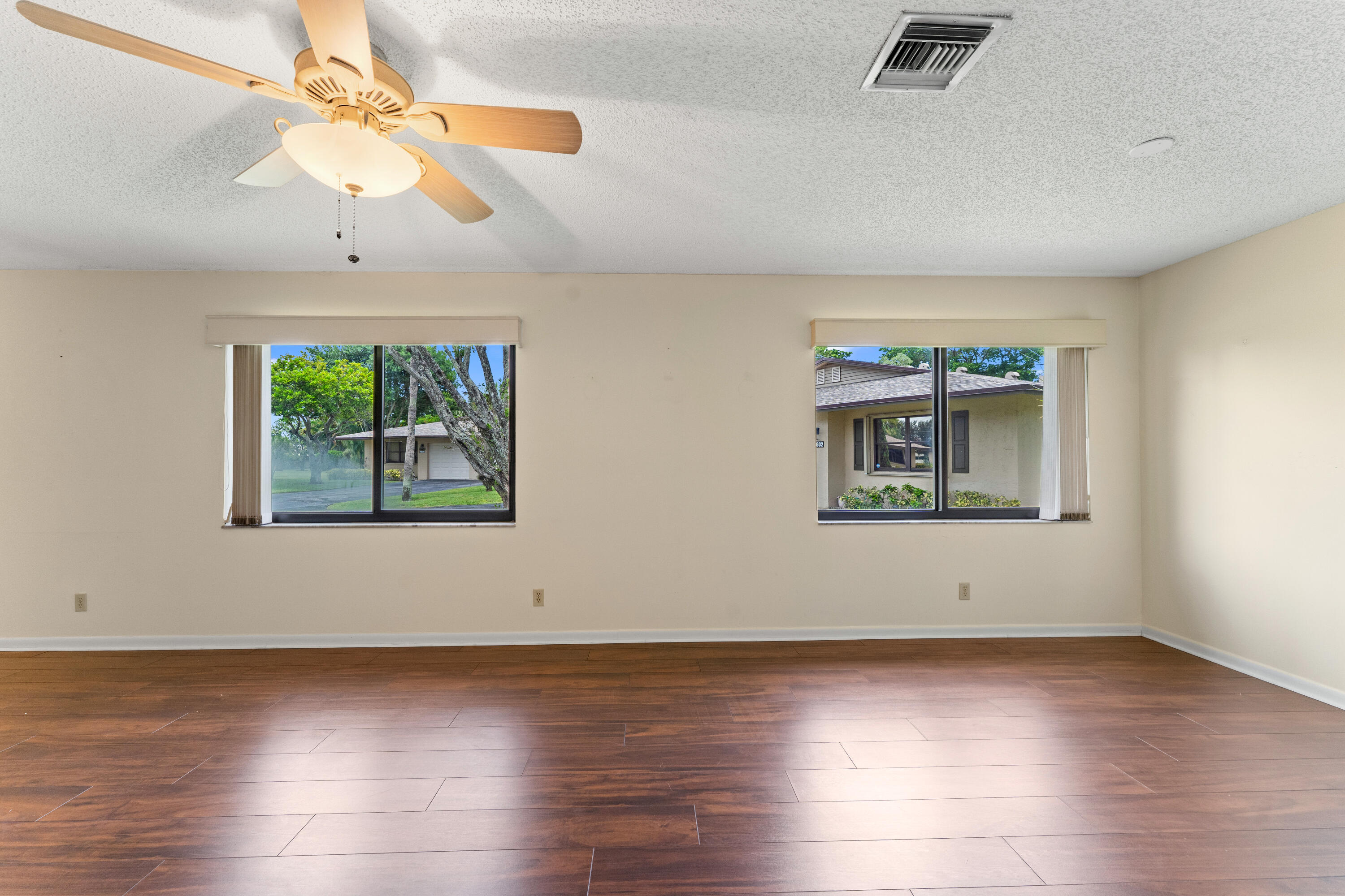 1634 Palmland Drive Property Photo 19