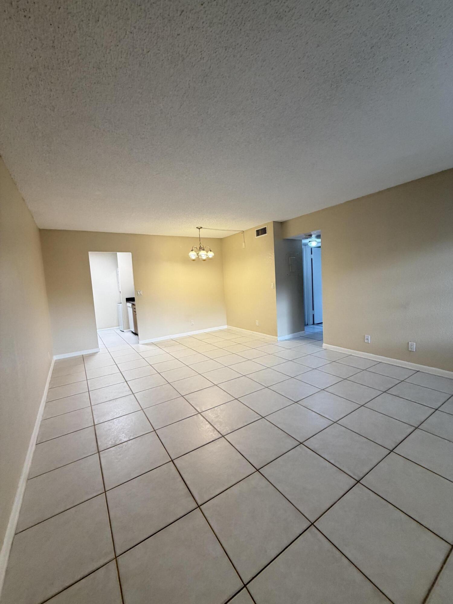 9980 Twin Lakes Drive 35-c Property Photo 9