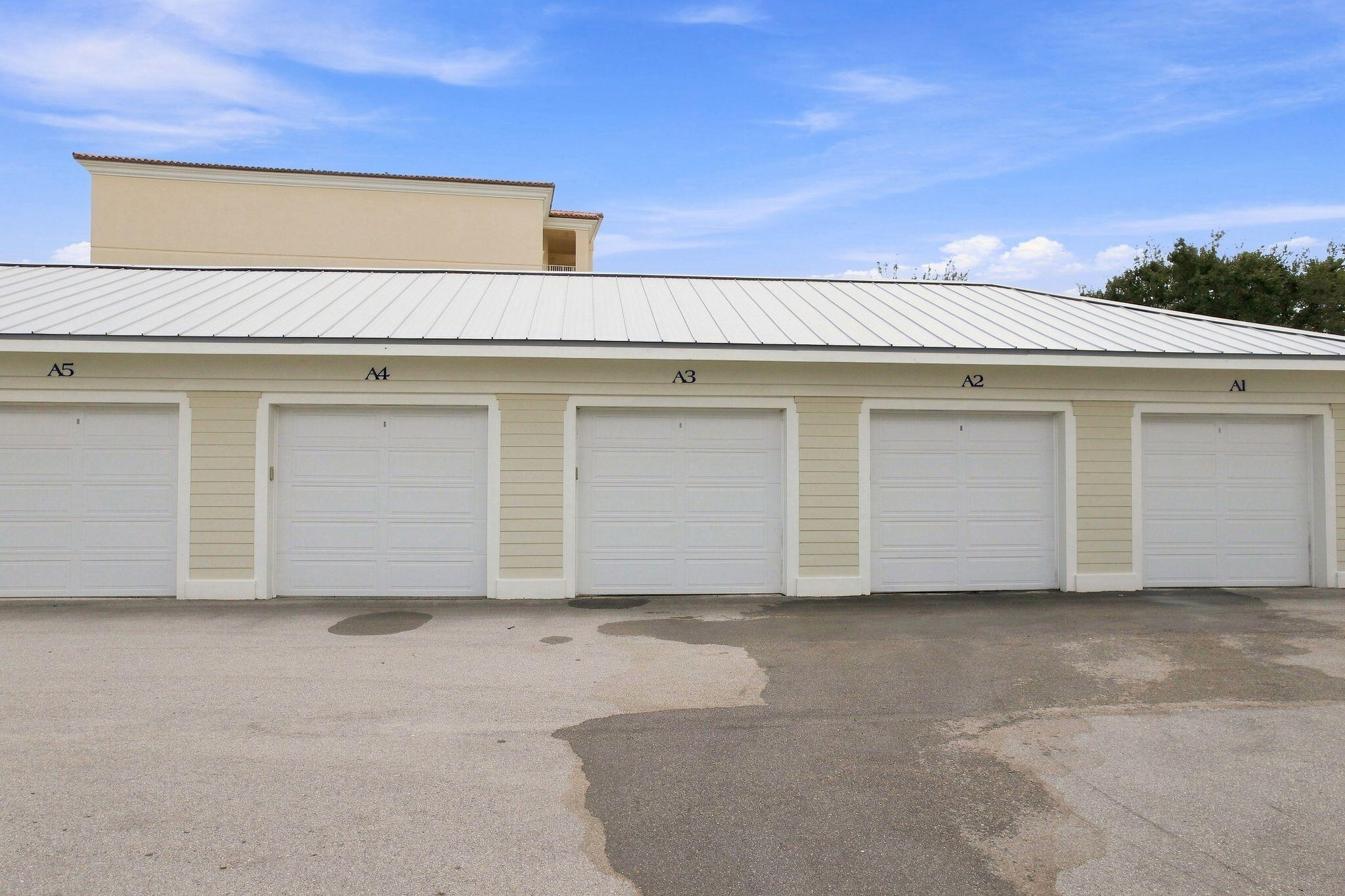 835 Seaway Drive A3 Property Photo 2