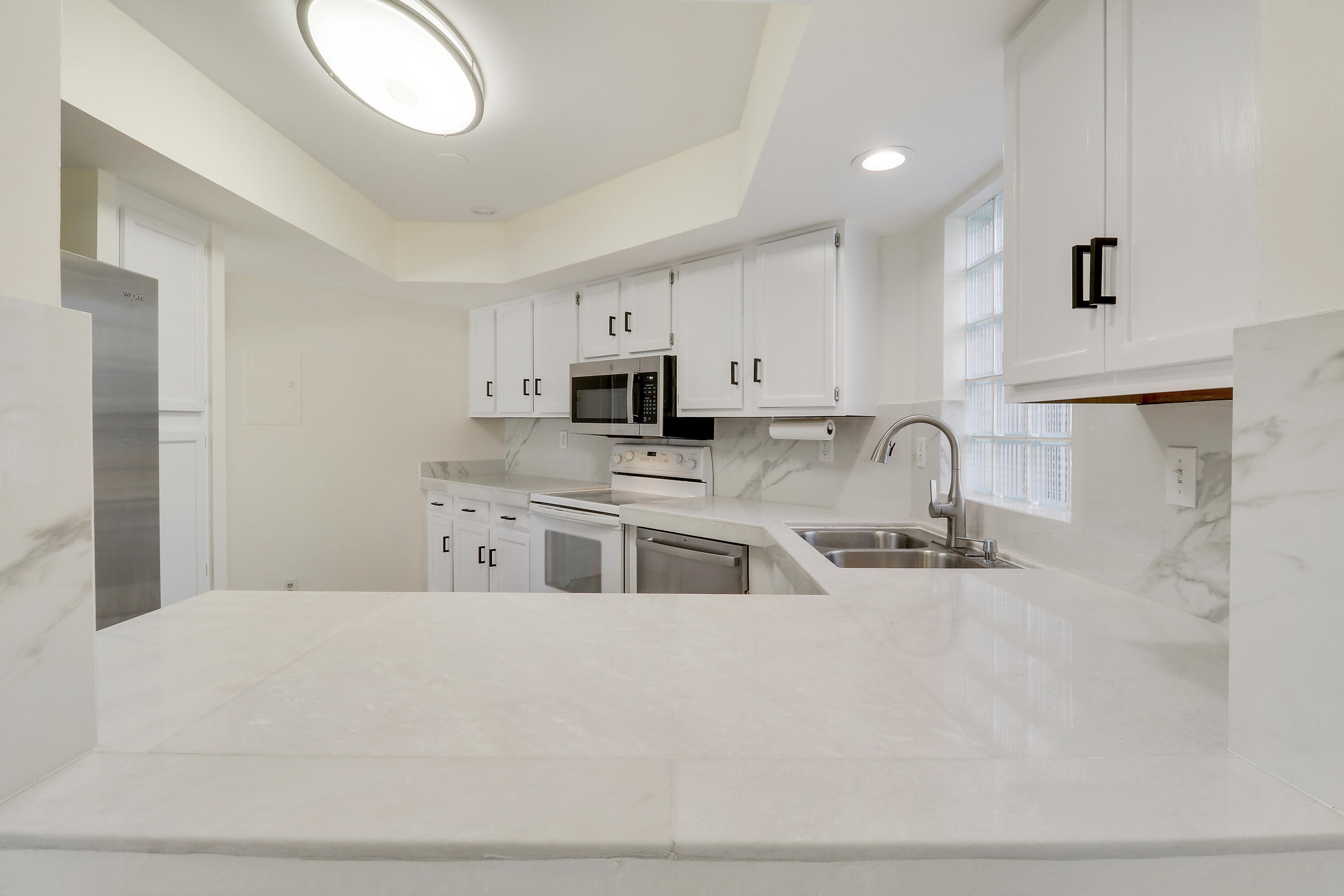 4348 Hazel Avenue D Property Photo 12