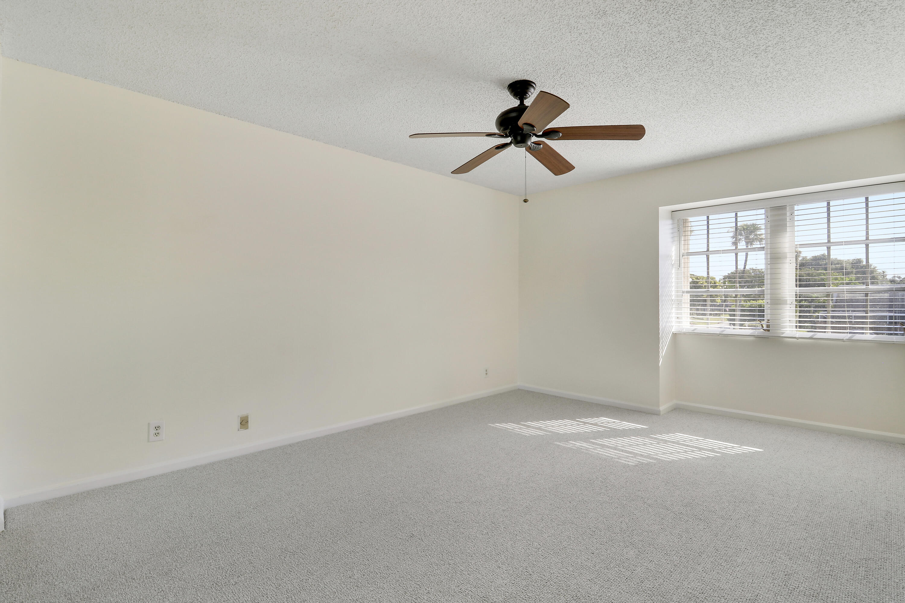 4348 Hazel Avenue D Property Photo 17