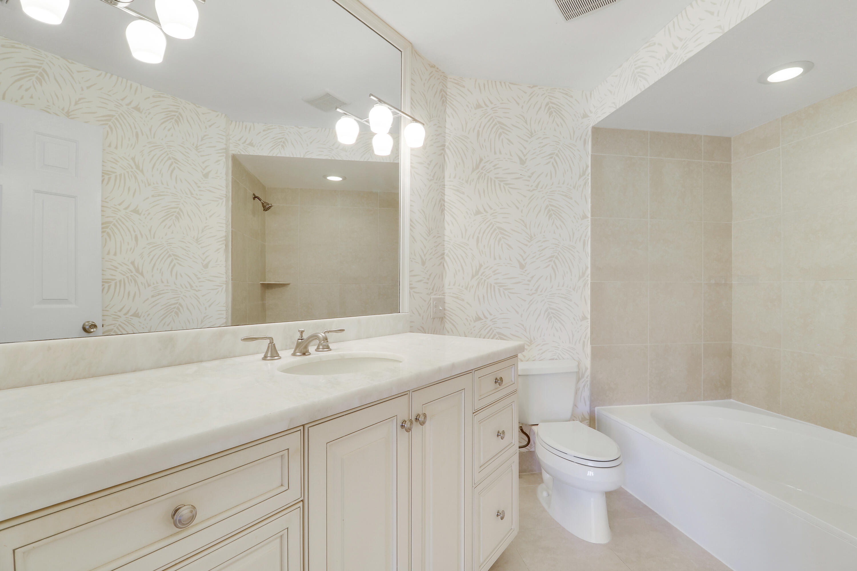 4348 Hazel Avenue D Property Photo 21
