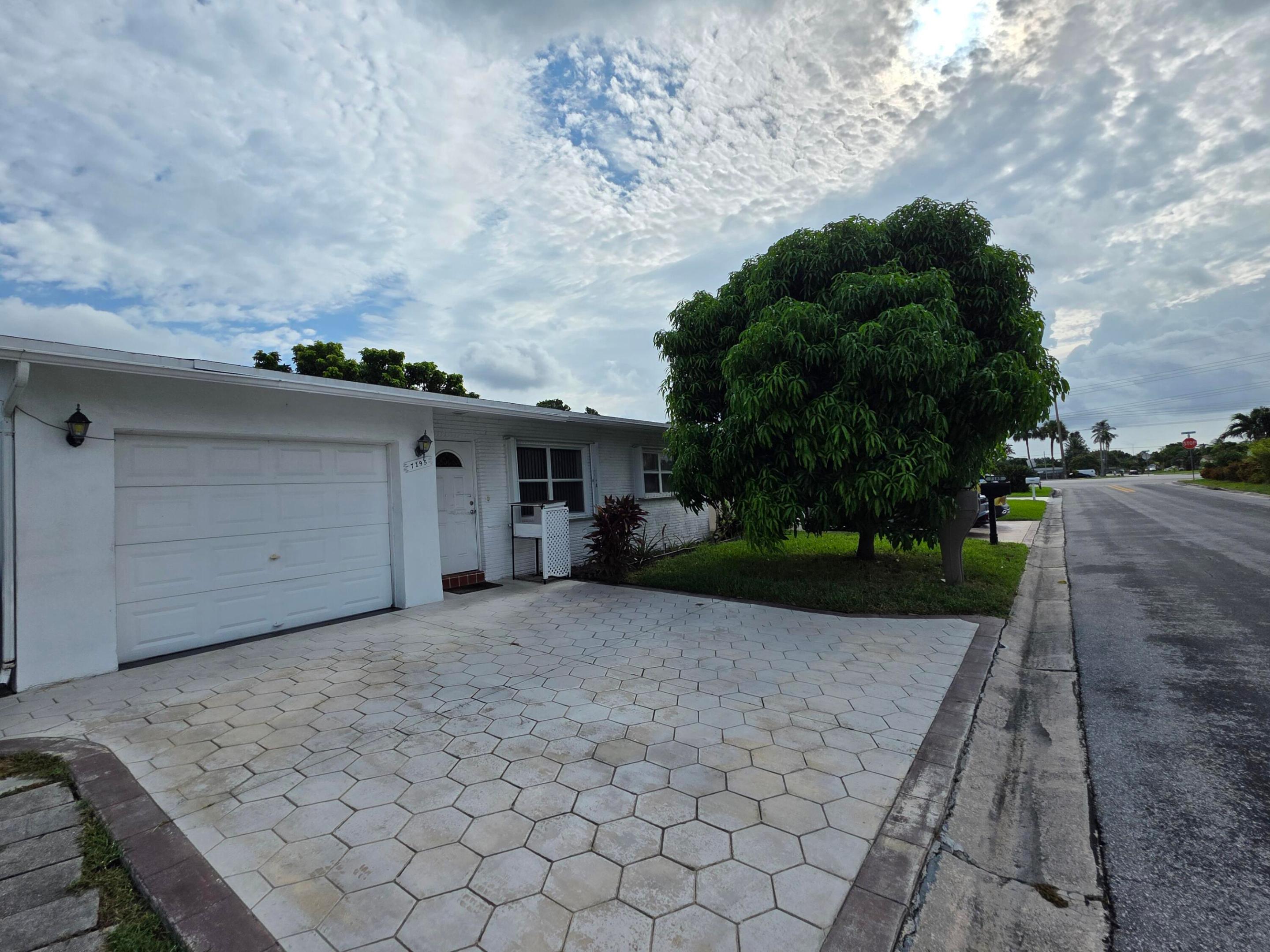 7195 NW 9TH Court Property Photo 1