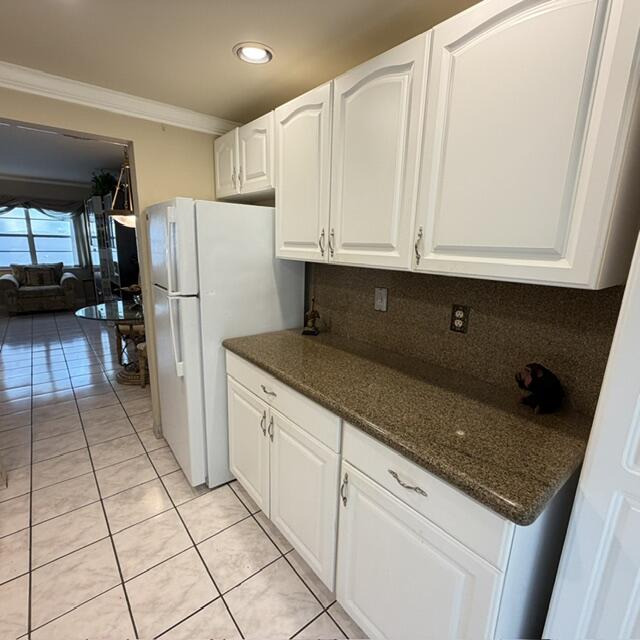 6 Abbey Lane 104 Property Photo 10