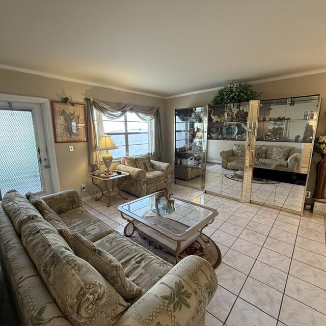 6 Abbey Lane 104 Property Photo 15