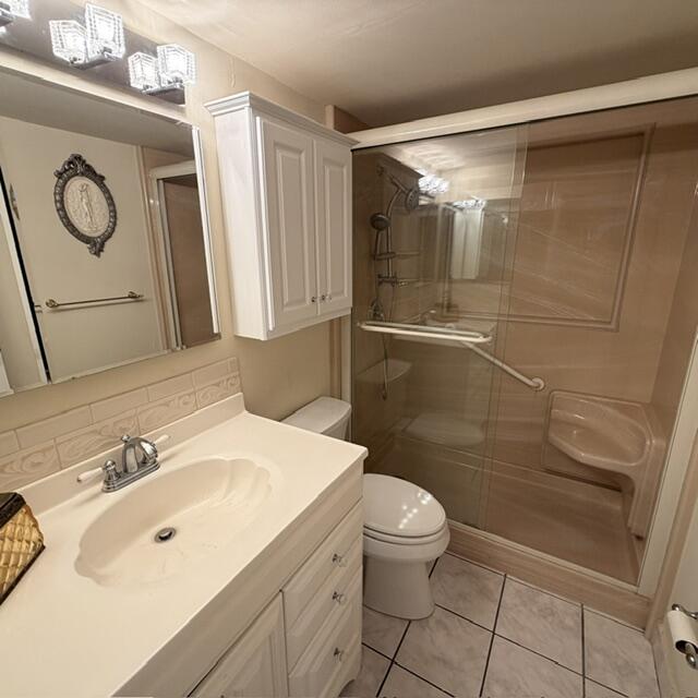 6 Abbey Lane 104 Property Photo 18