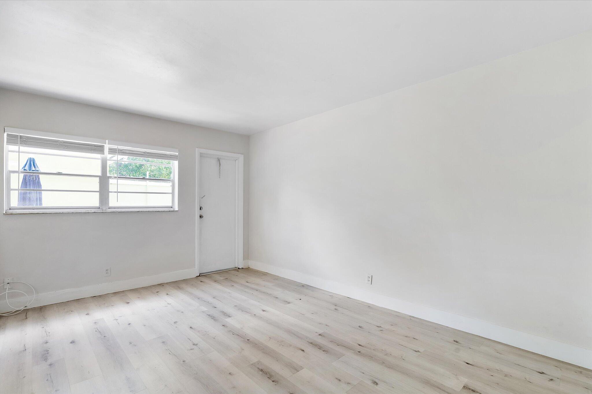 1638 Plunkett Street 9 Property Photo 16