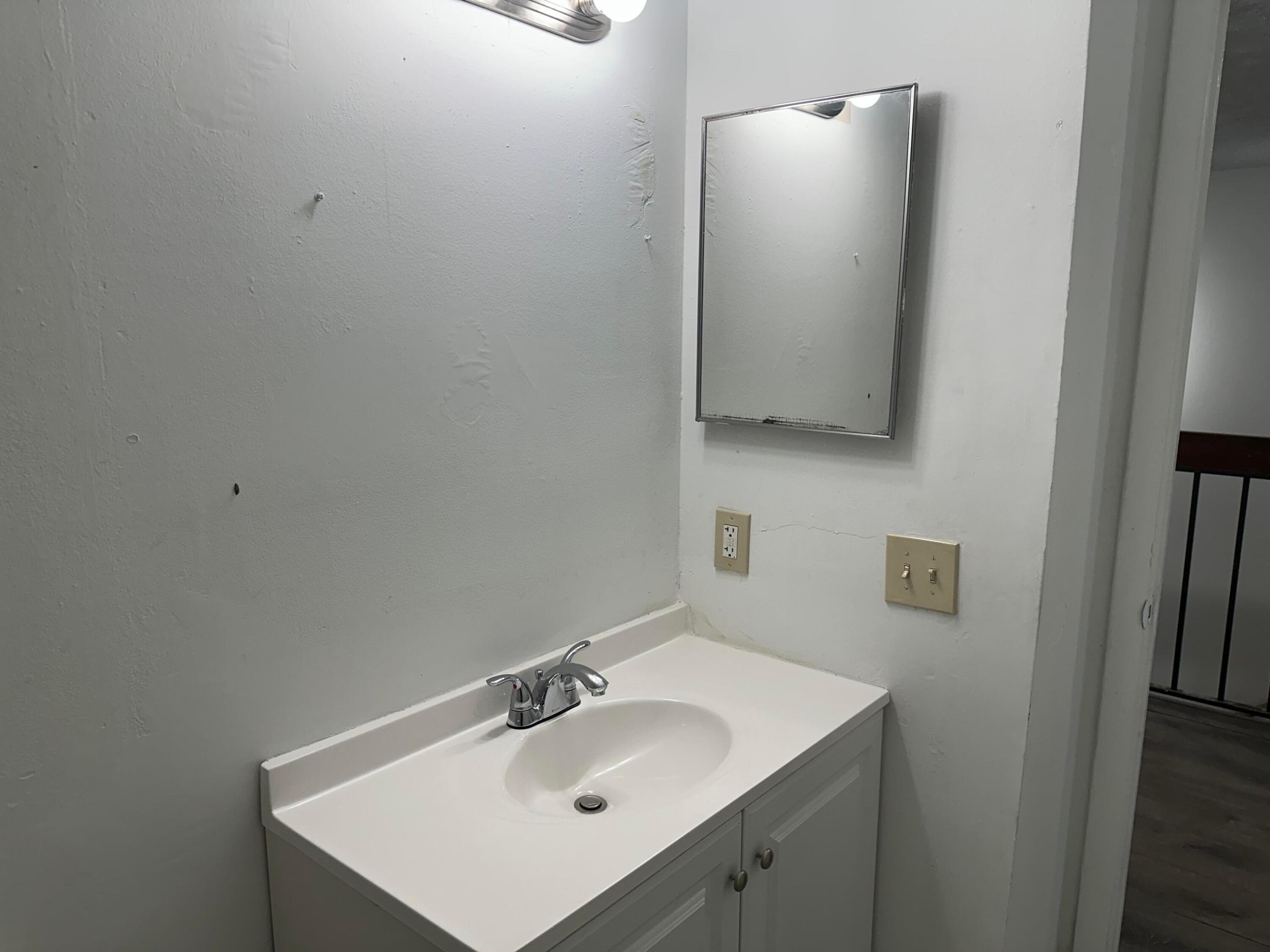 931 Sw 20th Court Property Photo 21