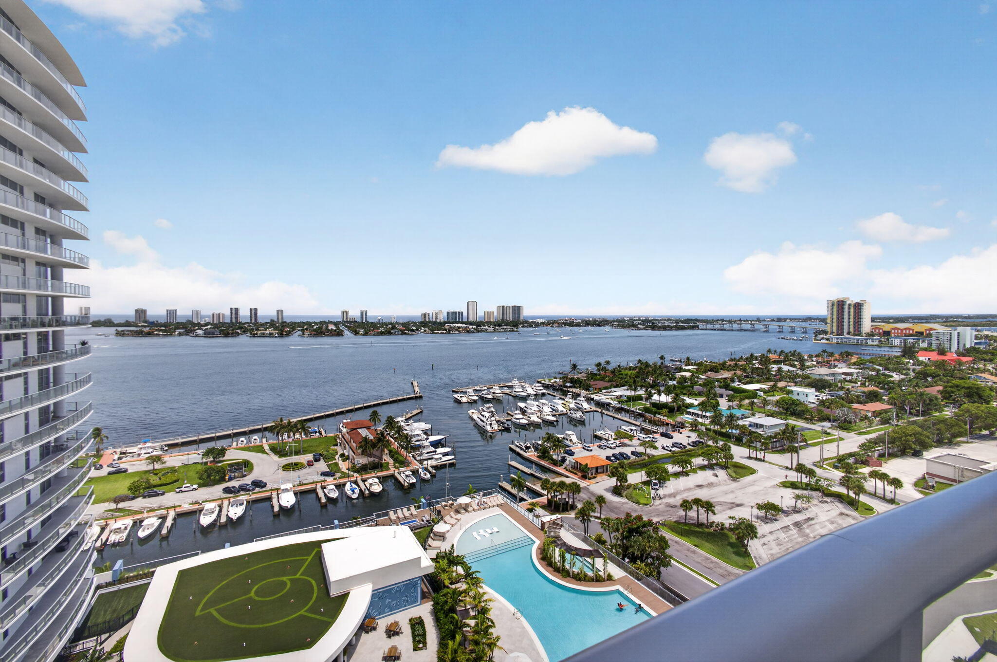 220 Lake Shore Drive 1702 Property Photo 1