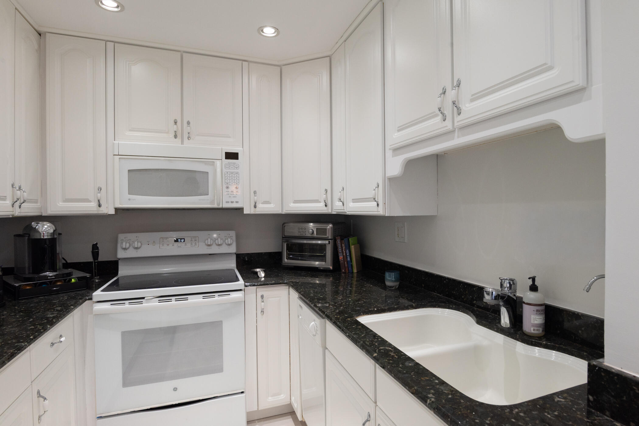 2840 S Ocean Boulevard Unit 517 Property Photo 20