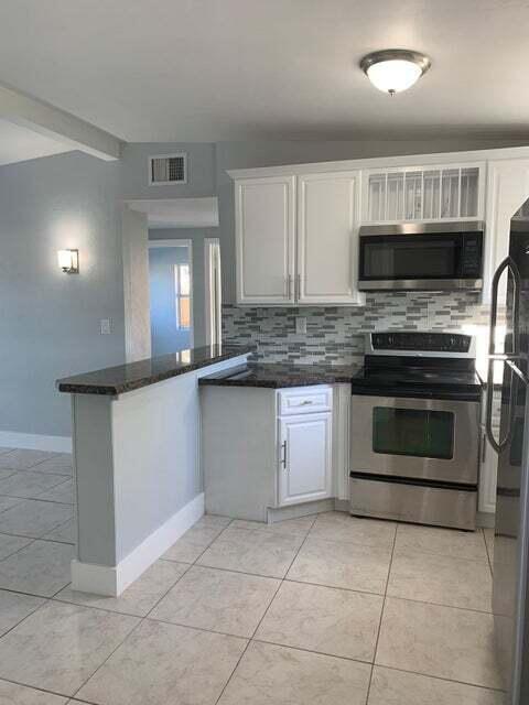 5672 Purdy Lane Property Photo 4