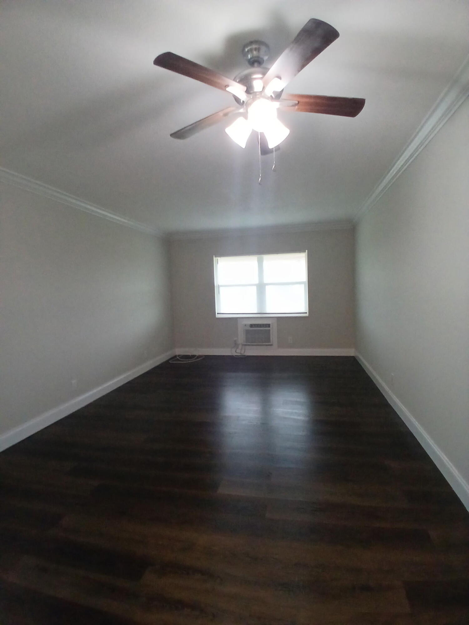 1480 E Sample Road 307 Property Photo 2