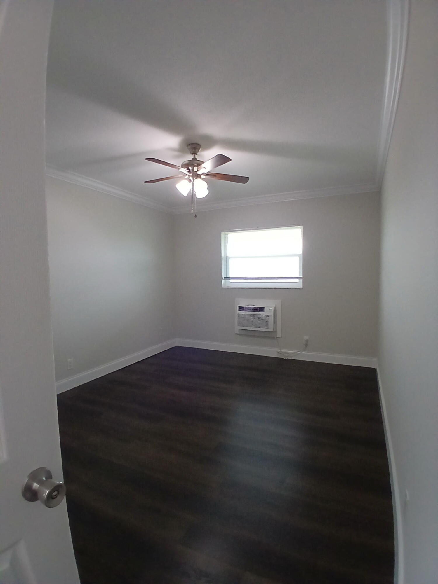 1480 E Sample Road 307 Property Photo 3
