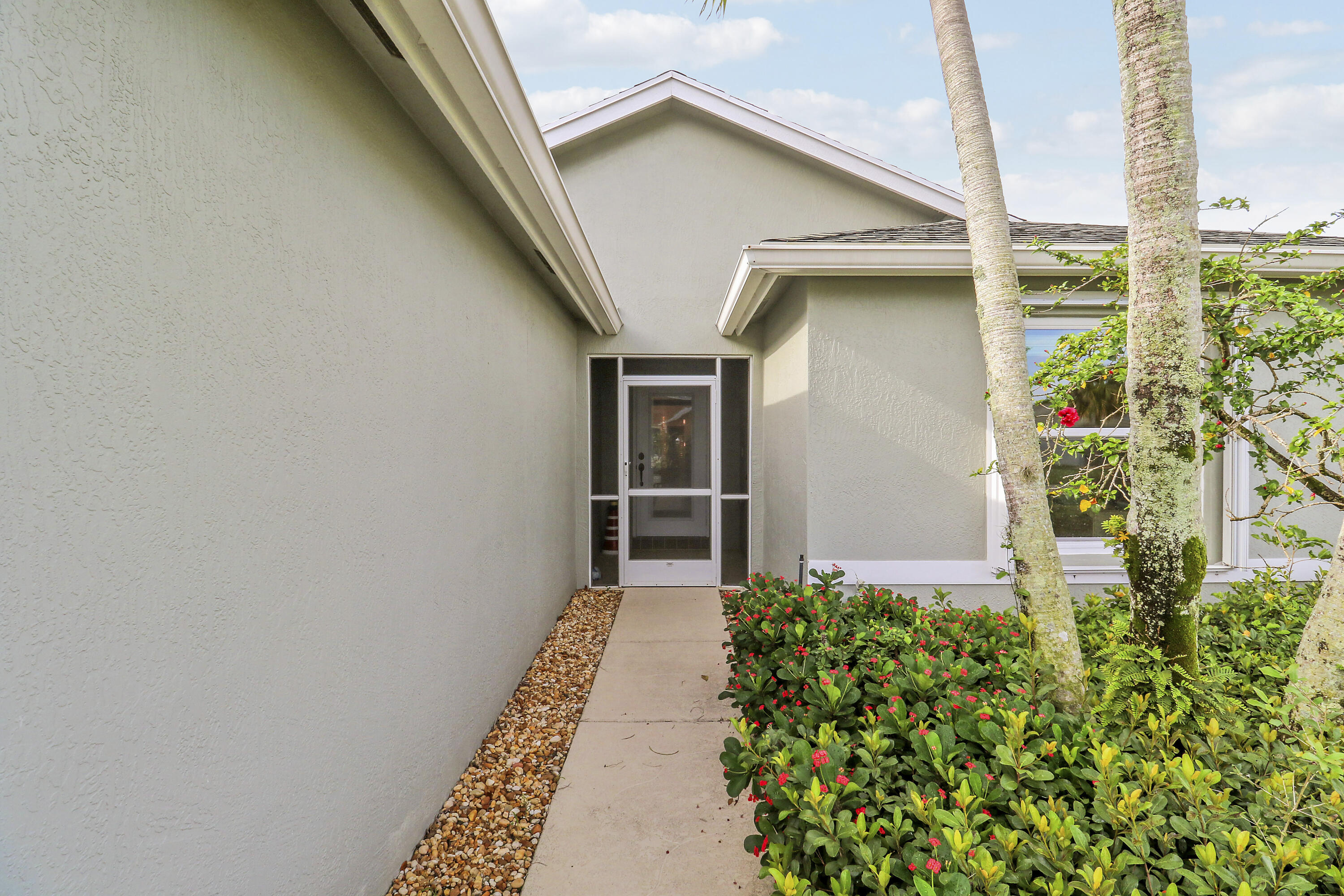 2696 Sw Marquis Terrace Property Photo 4
