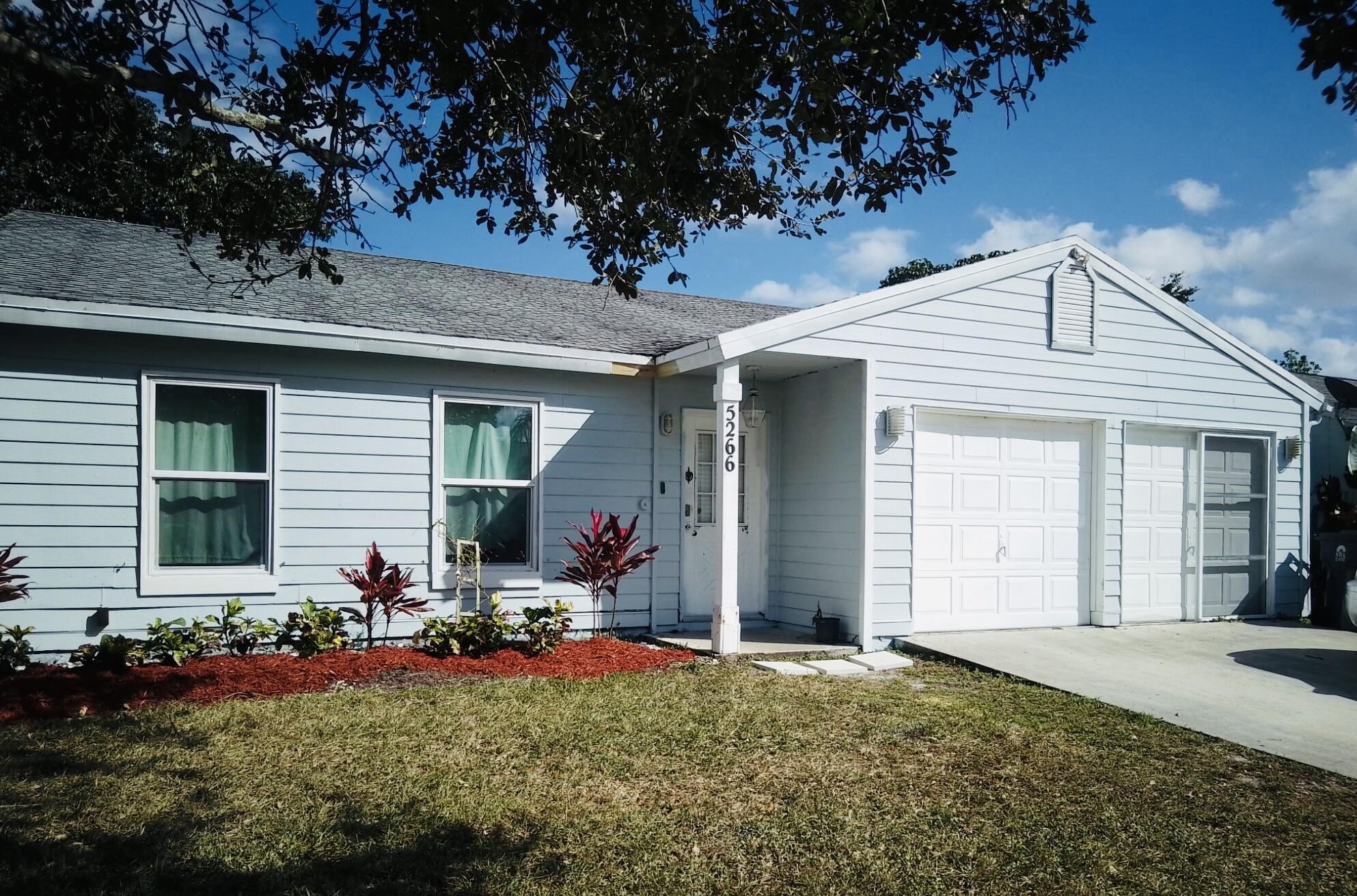 5266 Harwood Lane Property Photo 1