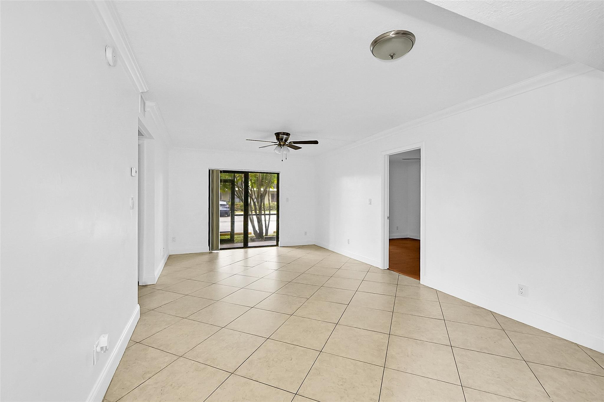 10022 Winding Lake Road 102 Property Photo 14
