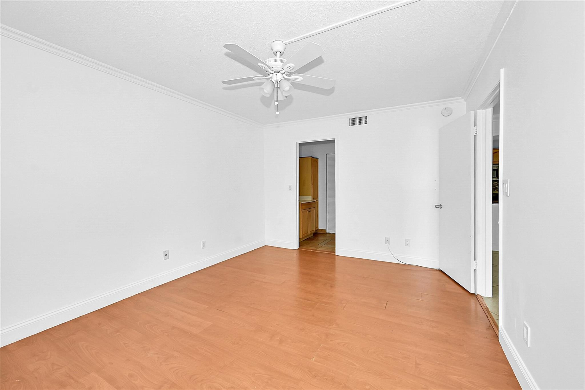 10022 Winding Lake Road 102 Property Photo 24