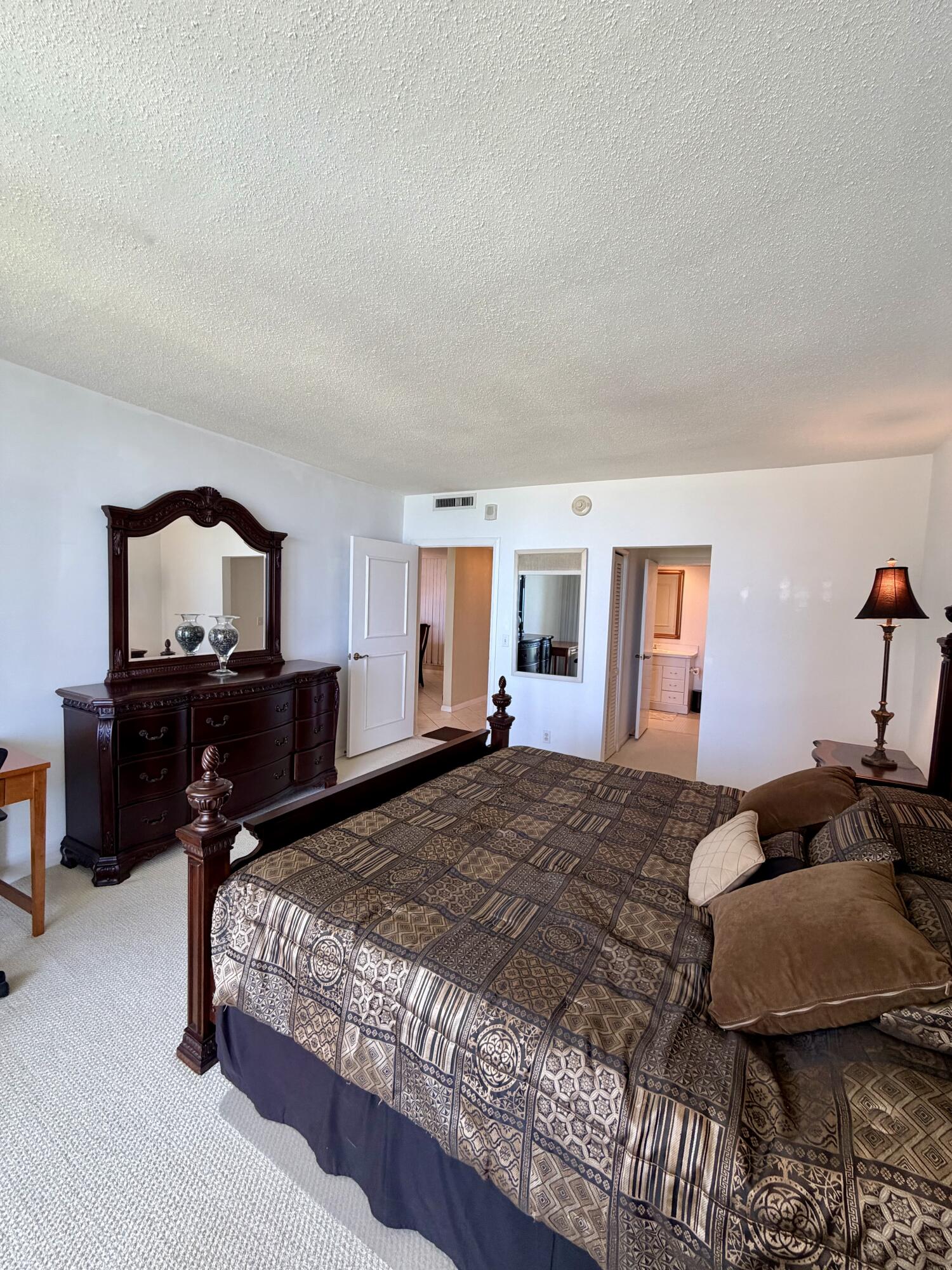 5400 N Ocean Drive 2b Property Photo 14
