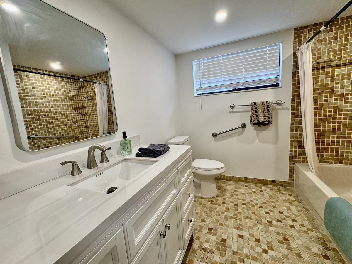 15109 Ashland Drive 298 Property Photo 23